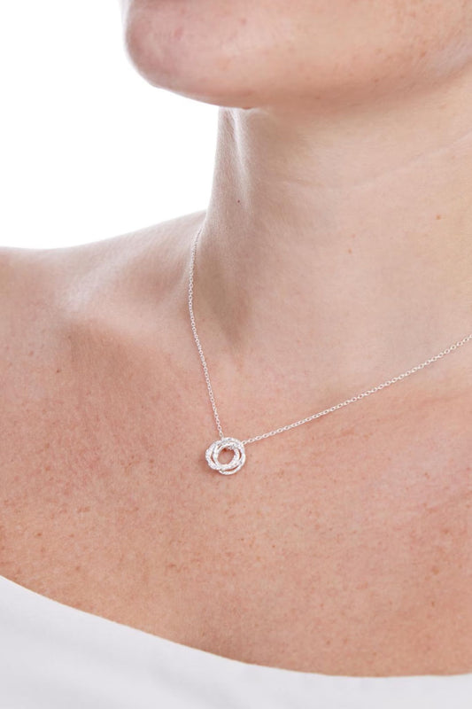 sterling-silver-cz-interlocking-rings-necklace-girlfriend-model-neckline