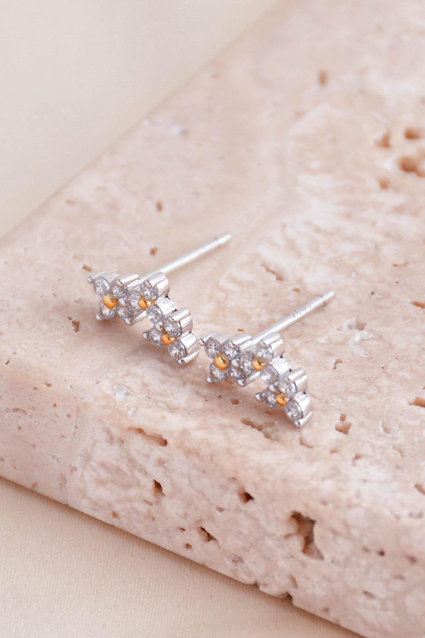 sterling-silver-cz-hydrangea-floral-studs-closeup