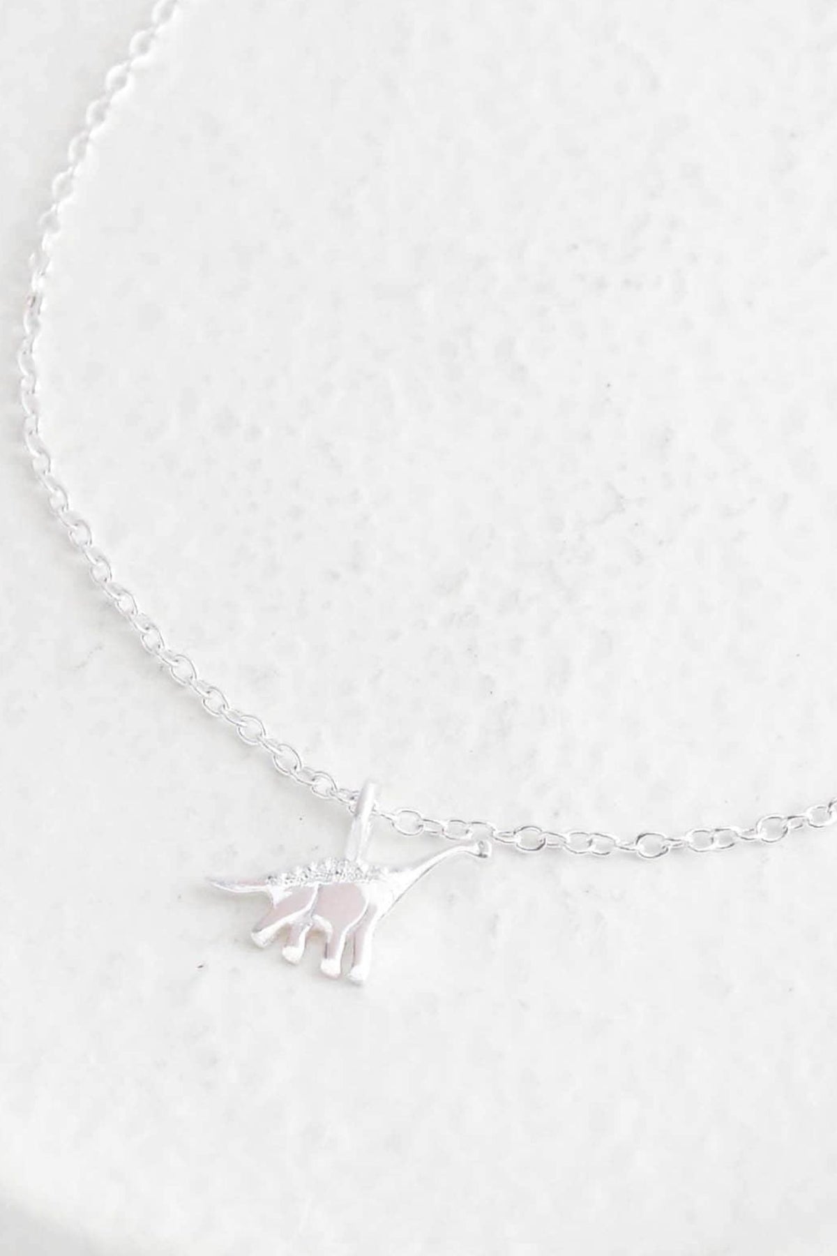 sterling-silver-brontosaurus-dinosaur-necklace-closeup