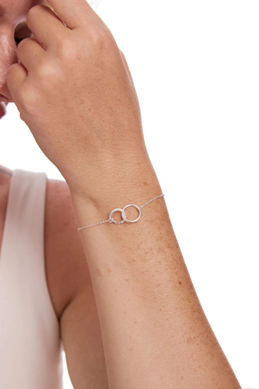 sterling-silver-cz-dual-circles-bracelet-sister-model