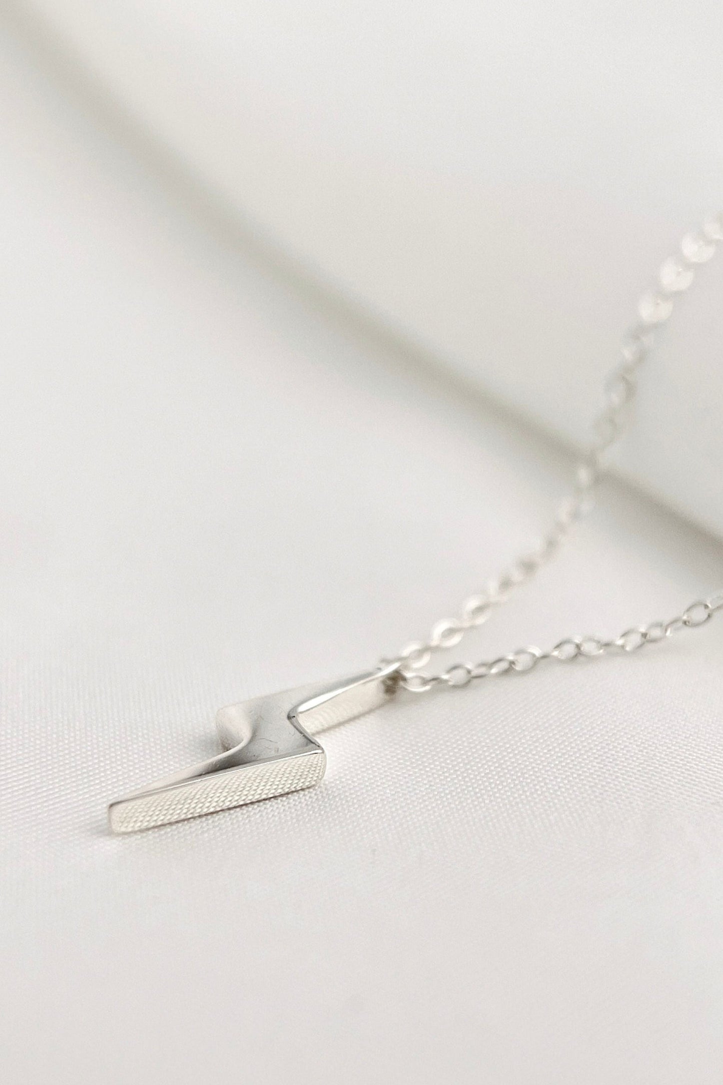 sterling-silver-lightning-bolt-necklace-closeup