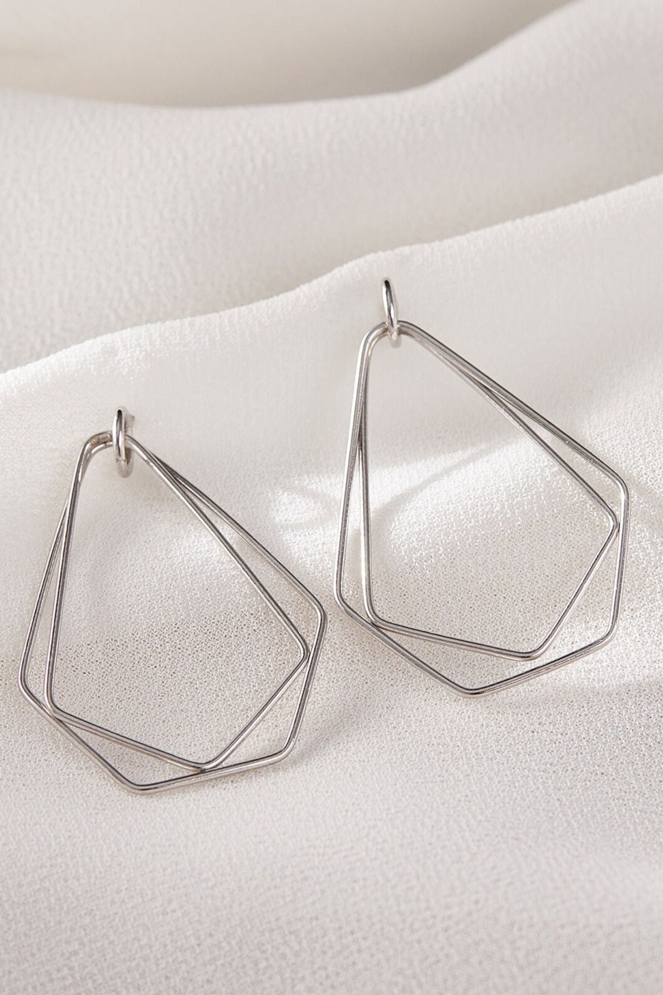 sterling-silver-geometric-dangle-earrings-in-silver