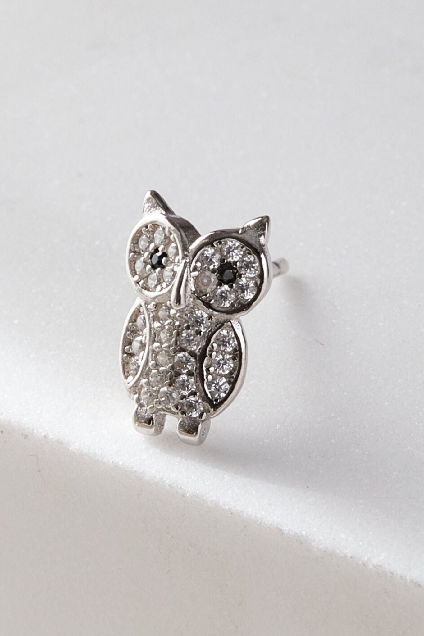 sterling-silver-cz-sparkly-owl-stud-earrings-closeup