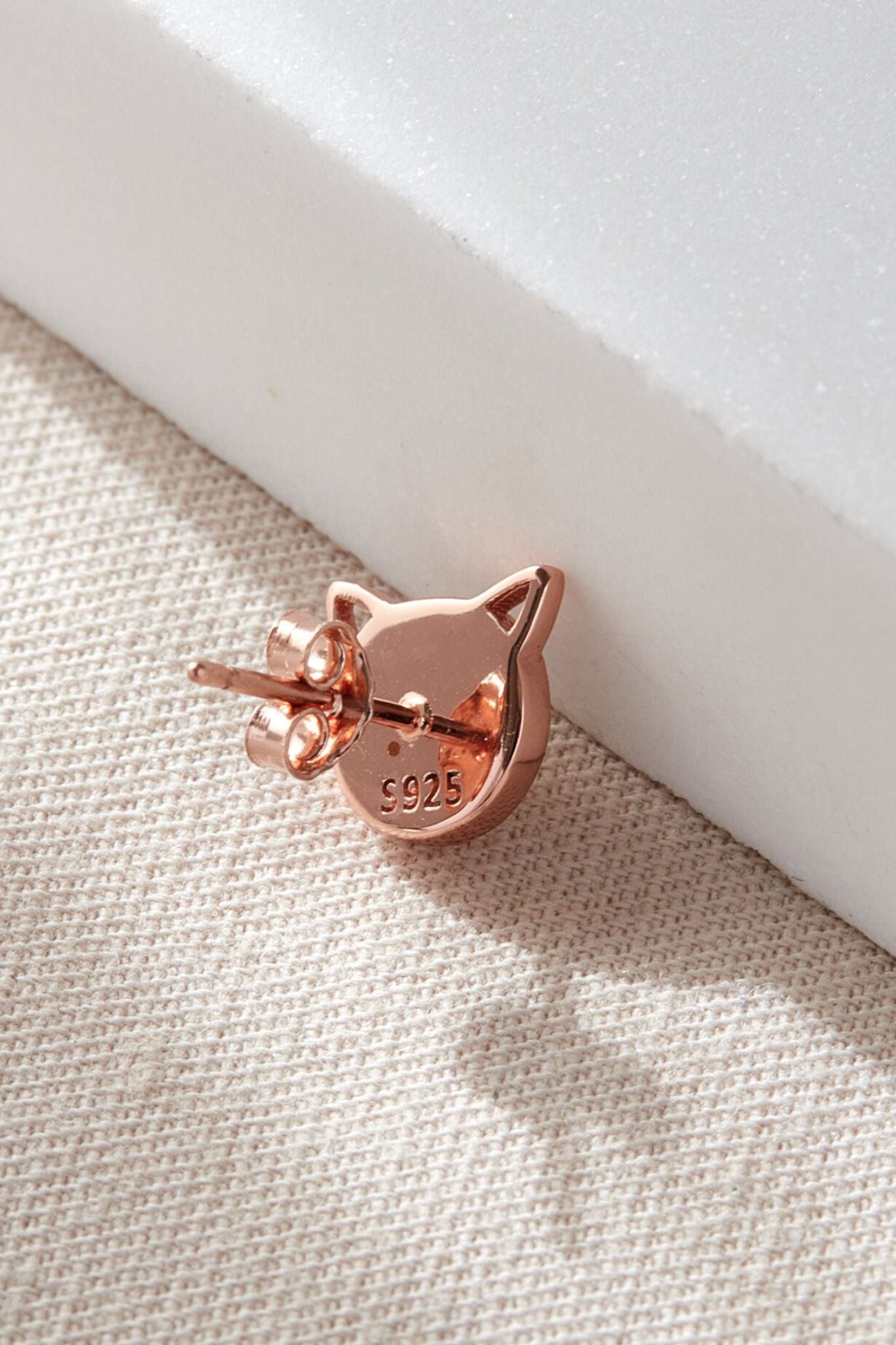 sterling-silver-moonstone-cat-studs-rear-hallmark