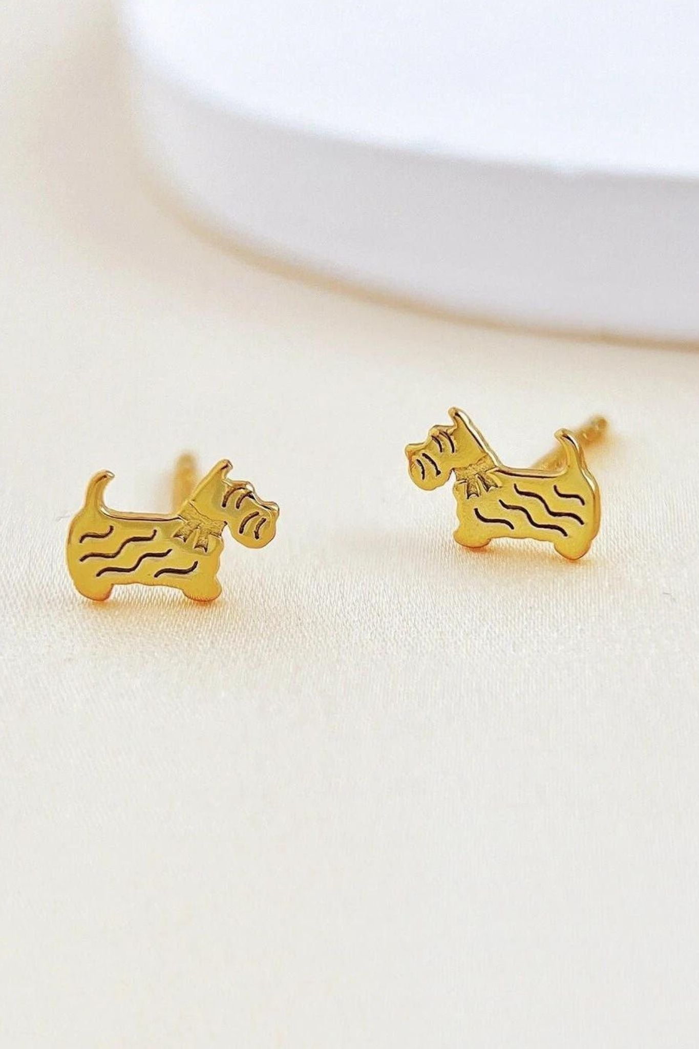 sterling-silver-scottie-dog-studs-in-gold
