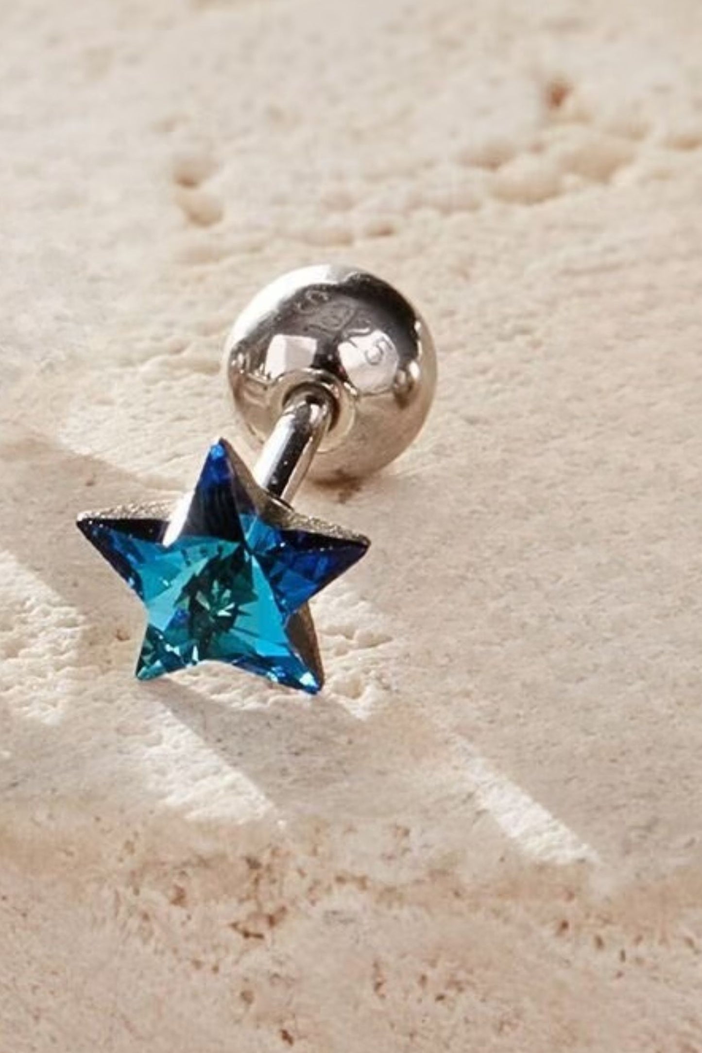 sterling-silver-cz-star-cartilage-stud-in-blue-single