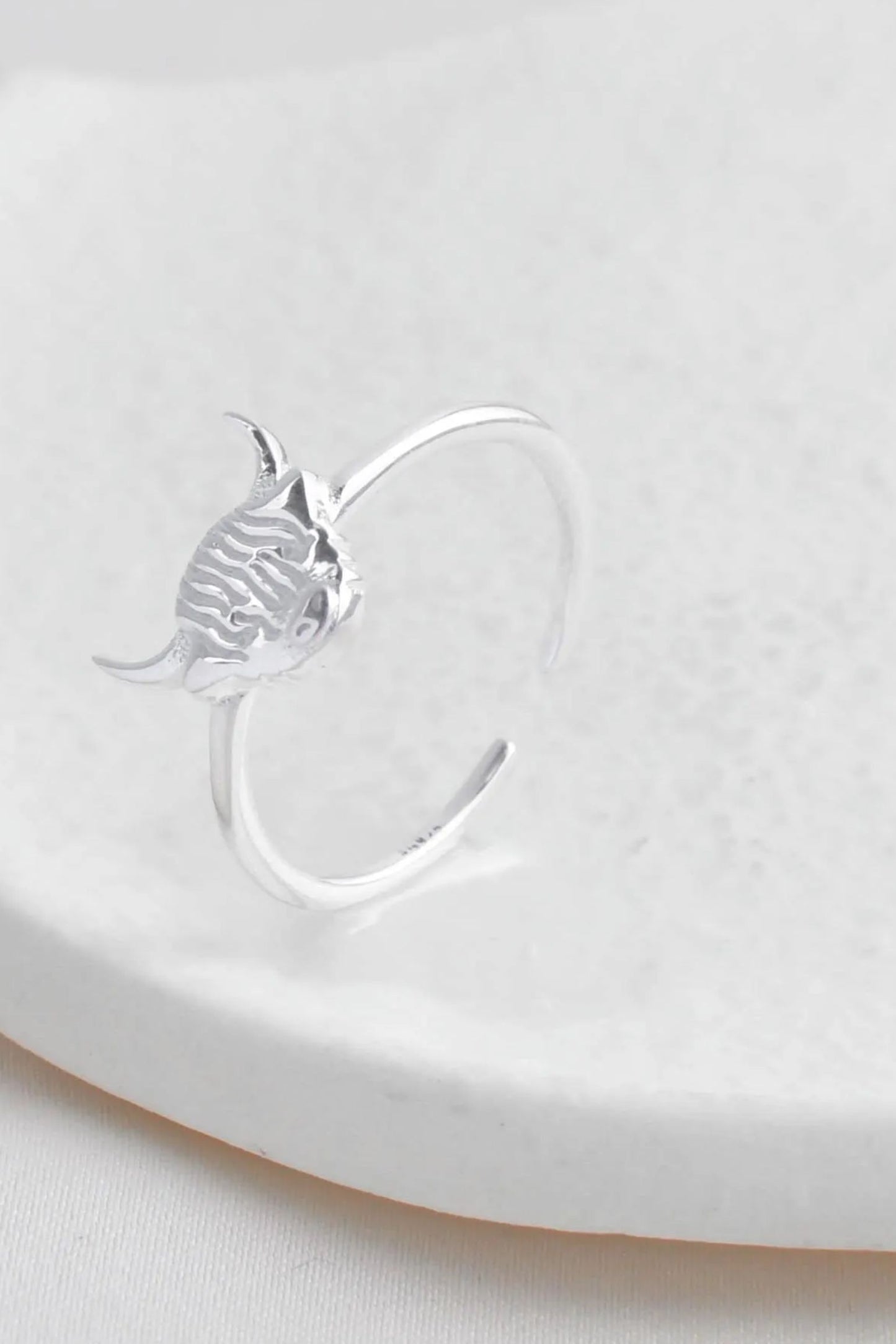 sterling-silver-highland-cow-ring-open-band
