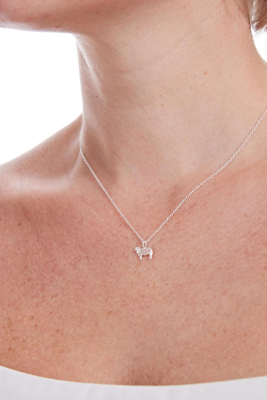 sterling-silver-scottish-highland-cow-necklace-model-neckline