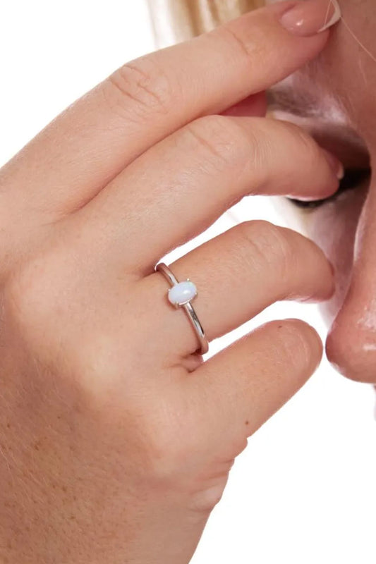 sterling-silver-white-opal-ring-model