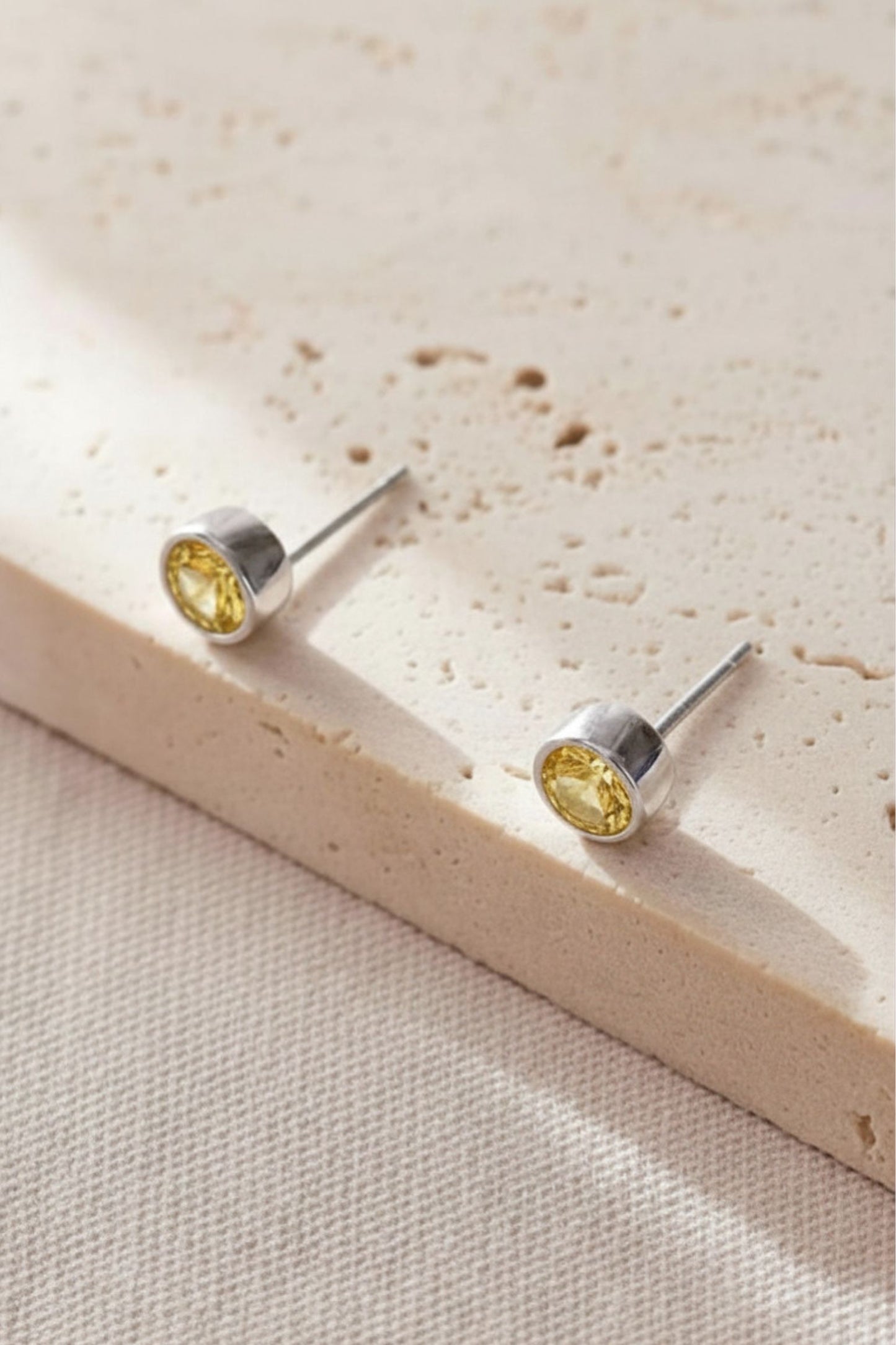 sterling-silver-cz-round-studs-in-silver-yellow