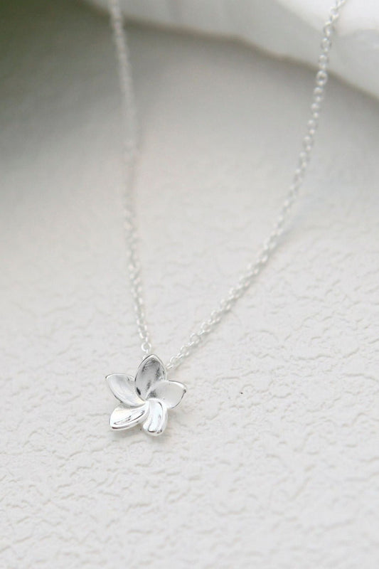 sterling-silver-flower-necklace-closuep