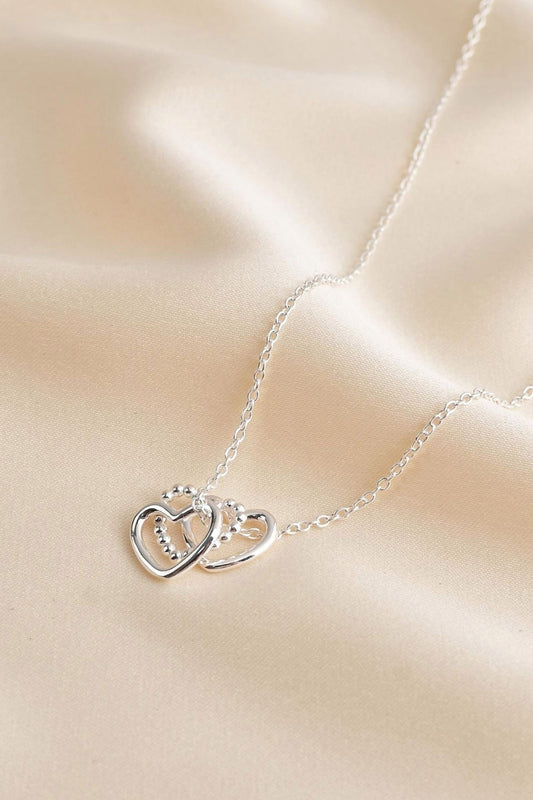 sterling-silver-three-love-heart-necklace-amazing-mum-closeup