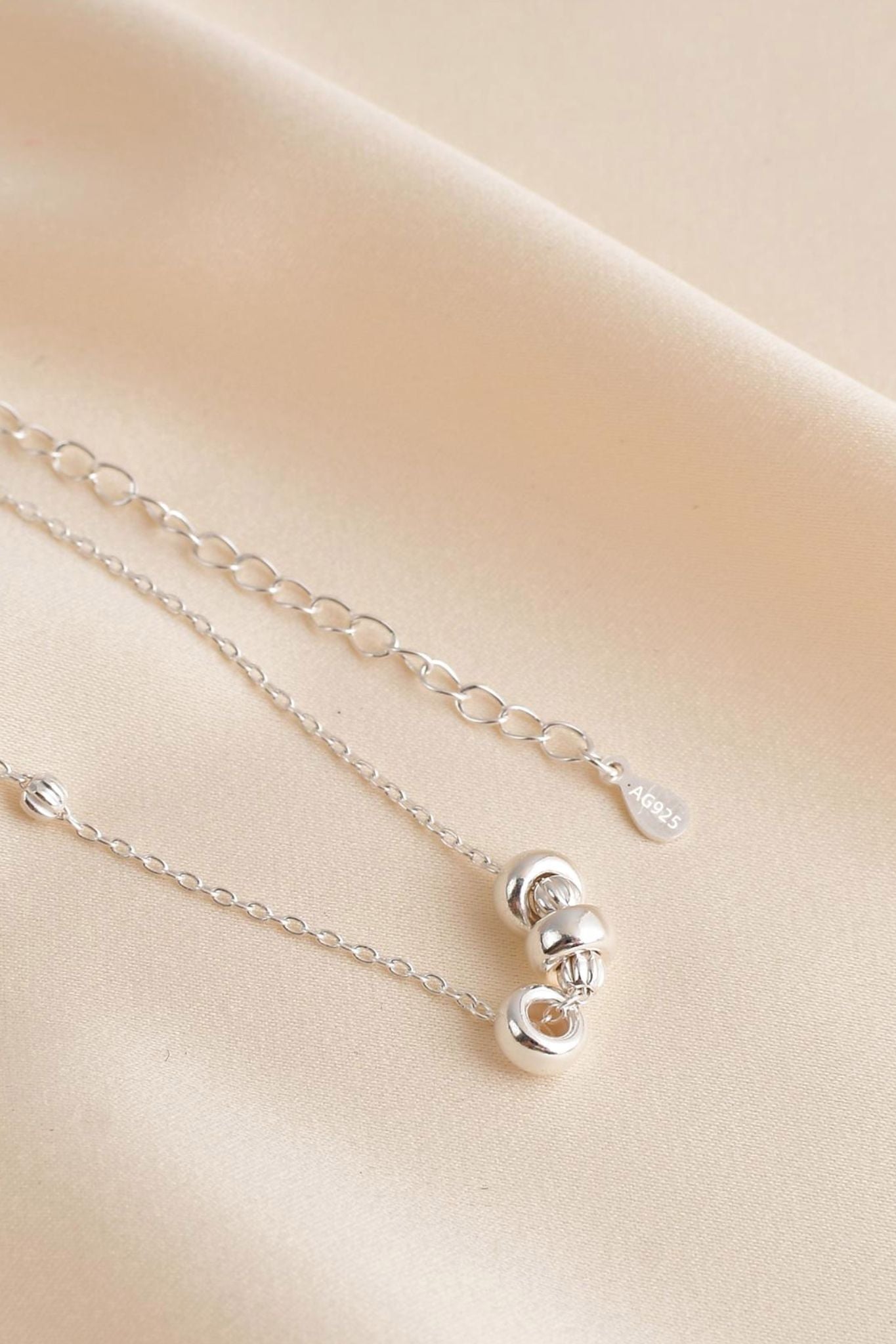 sterling-silver-dainty-beaded-necklace-closeup