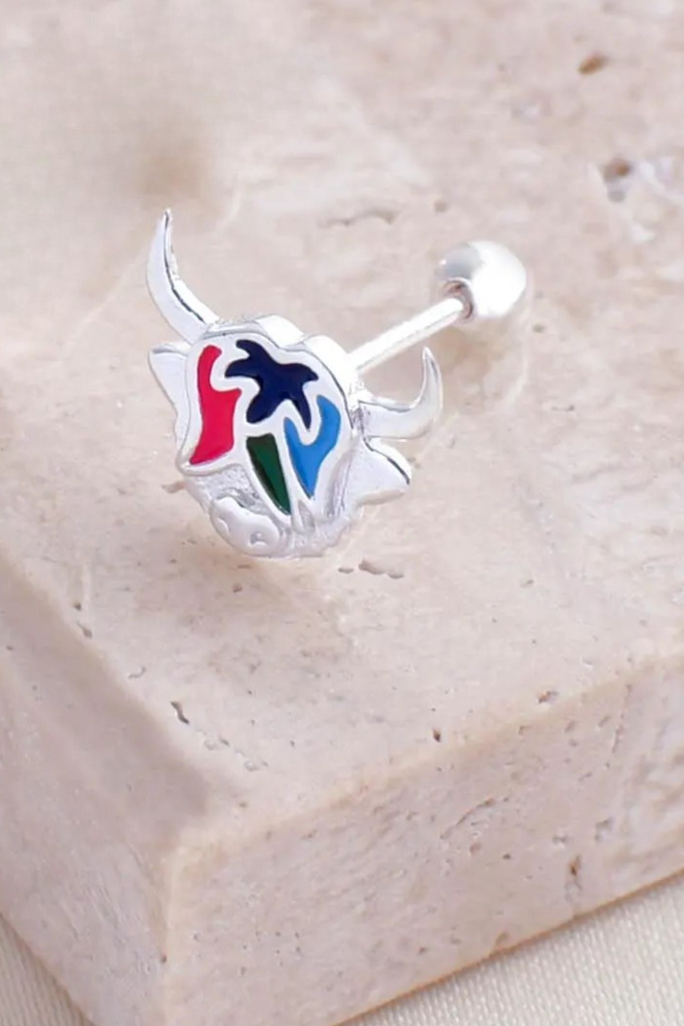 sterling-silver-colourful-highland-cow-cartilage-stud-single