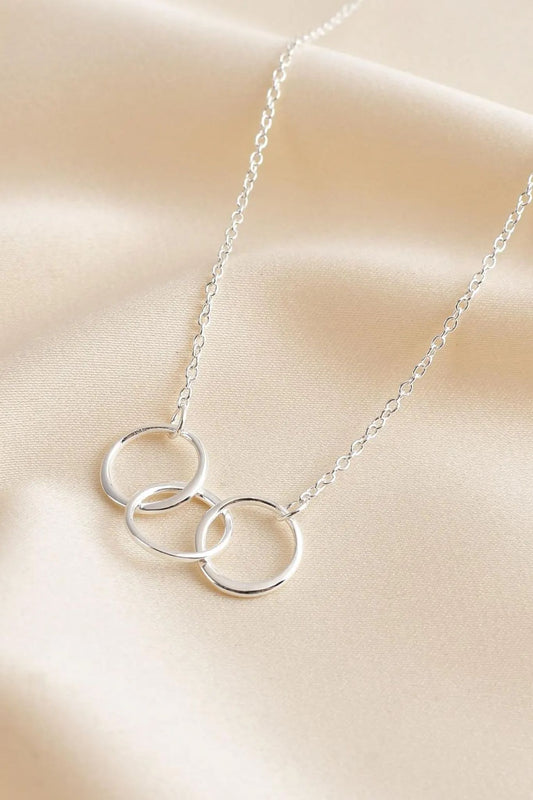 sterling-silver-trio-interlocking-circles-necklace
