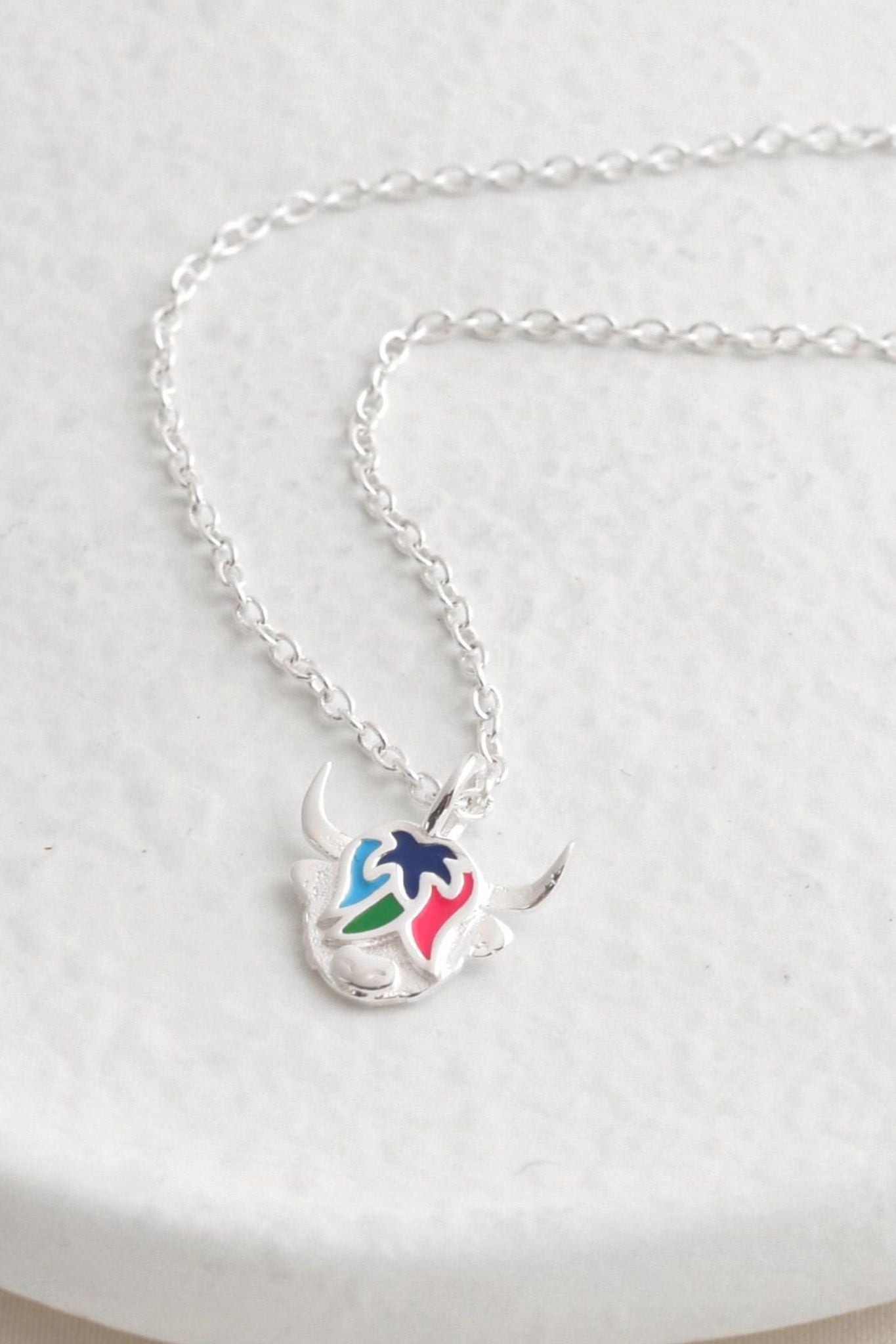 sterling-silver-multicoloured-highland-cow-necklace-pendant
