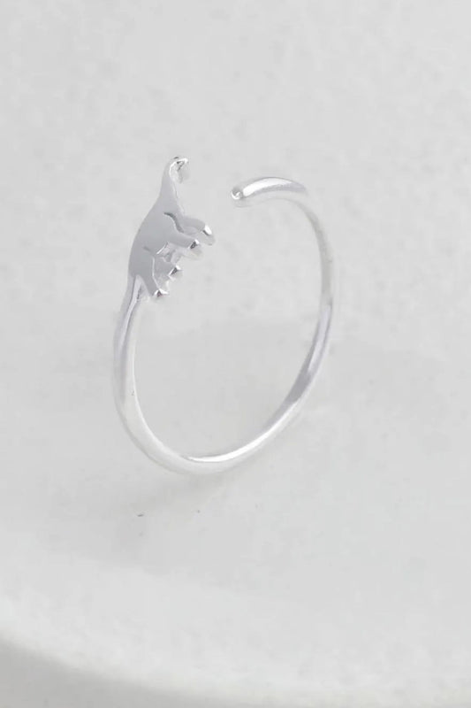 sterling-silver-brontosaurus-dinosaur-ring-closeup