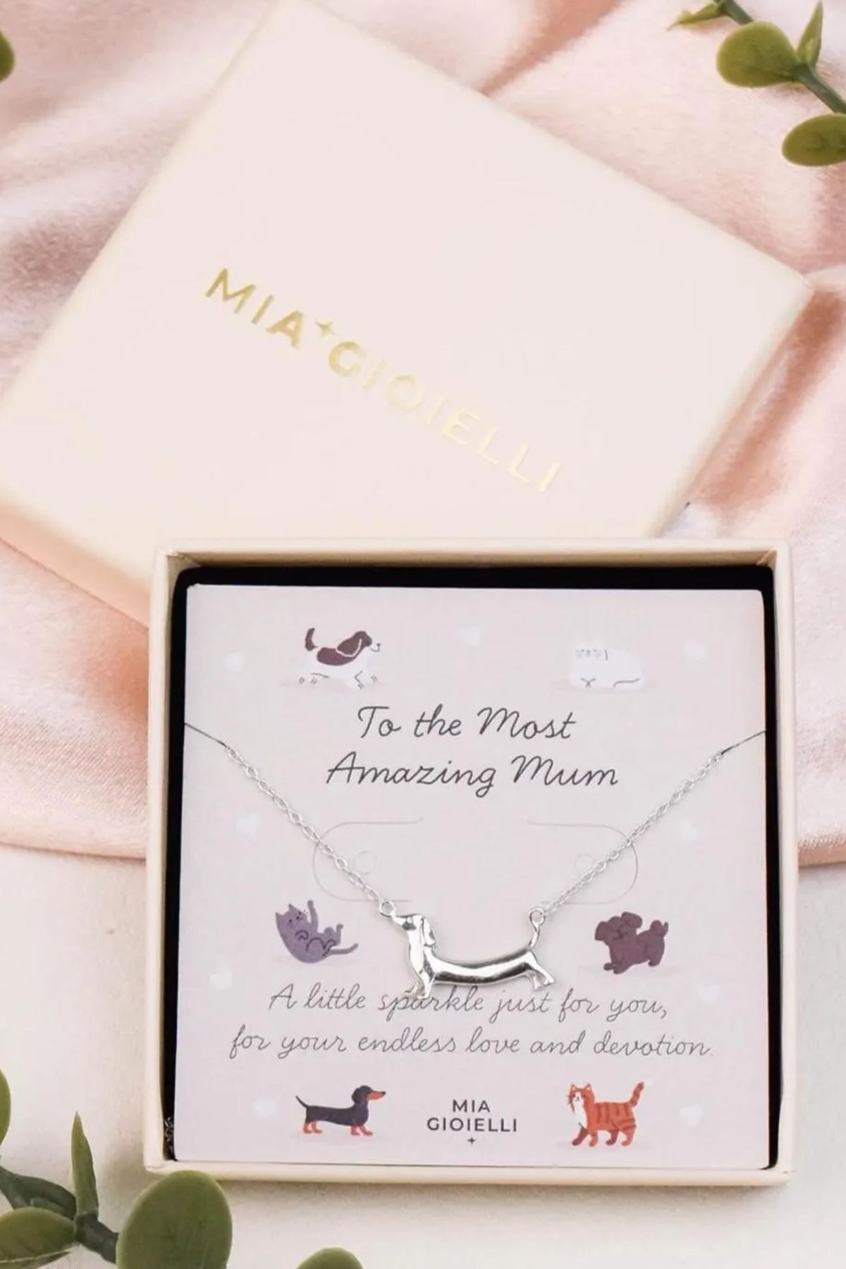 sterling-silver-sausage-dog-necklace-in-silver-amazing-mum-giftbox
