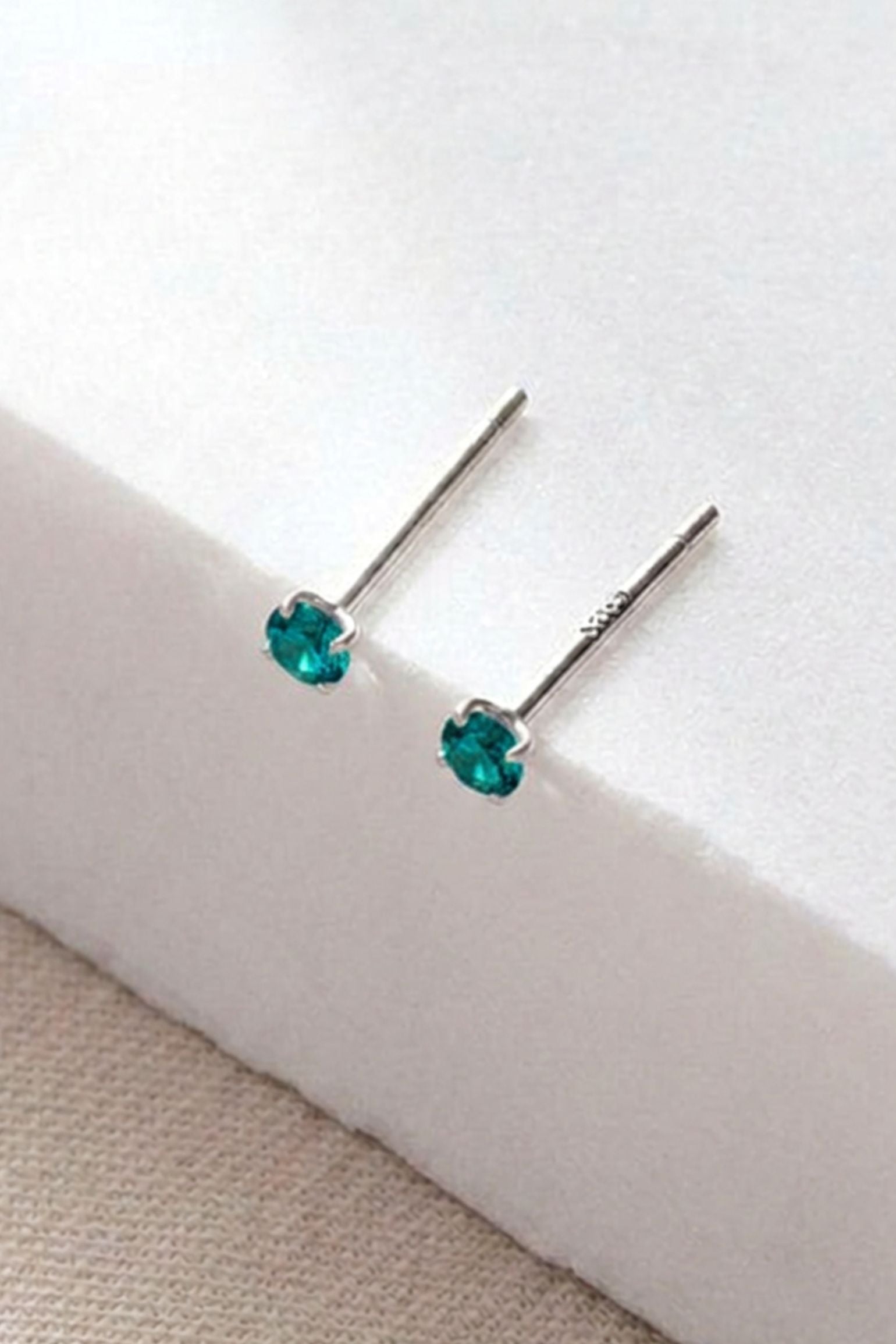 sterling-silver-cz-2-5mm-studs-in-silver-turquoise