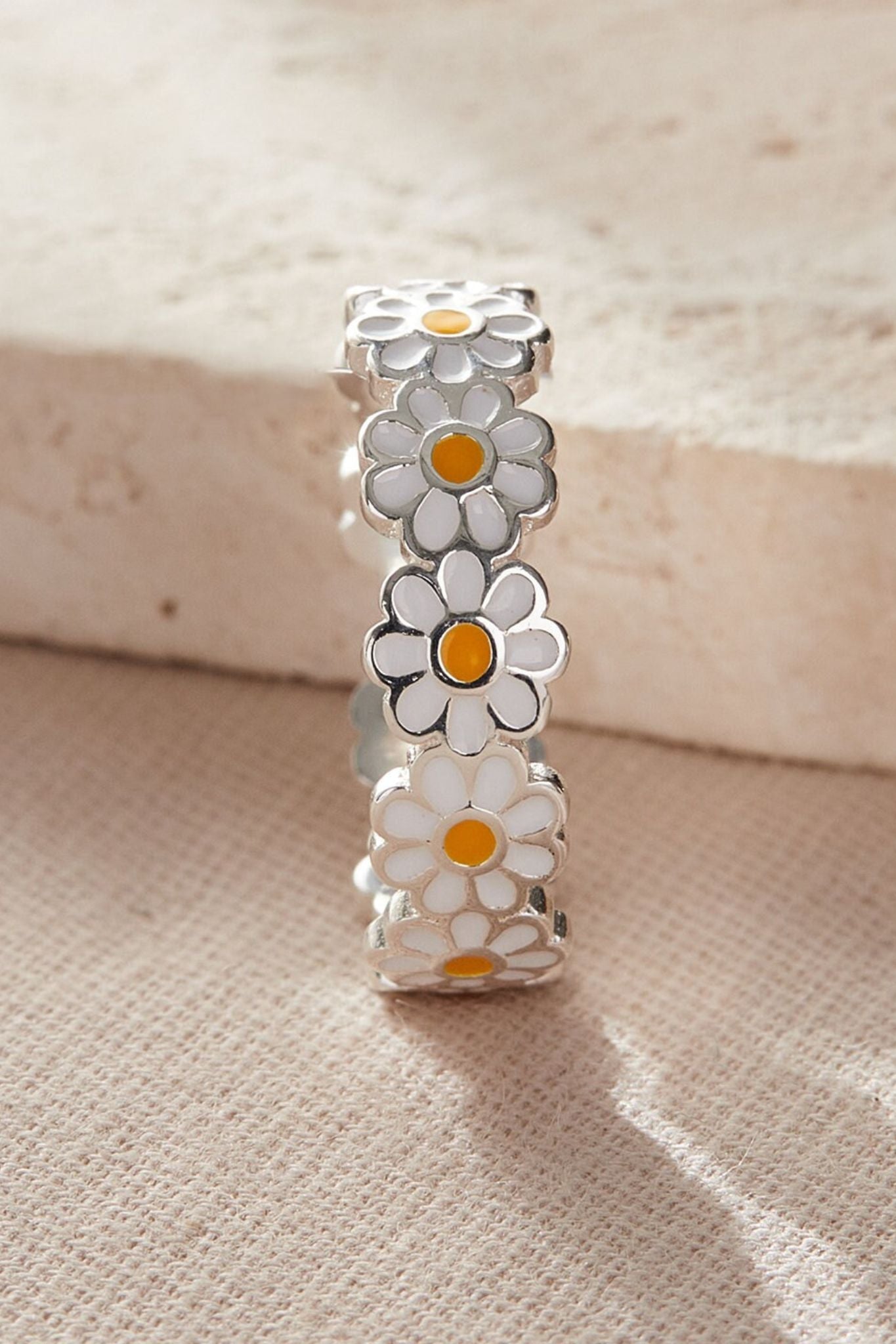 sterling-silver-white-daisy-ring-floral