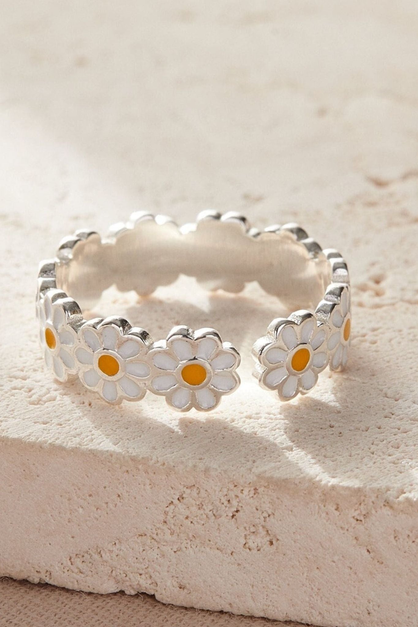 sterling-silver-white-daisy-ring-open-band