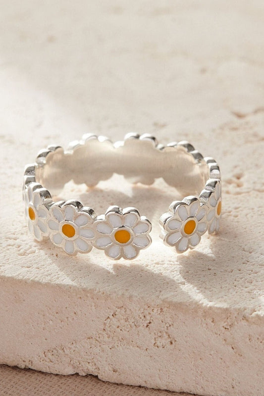 sterling-silver-white-daisy-ring-open-band