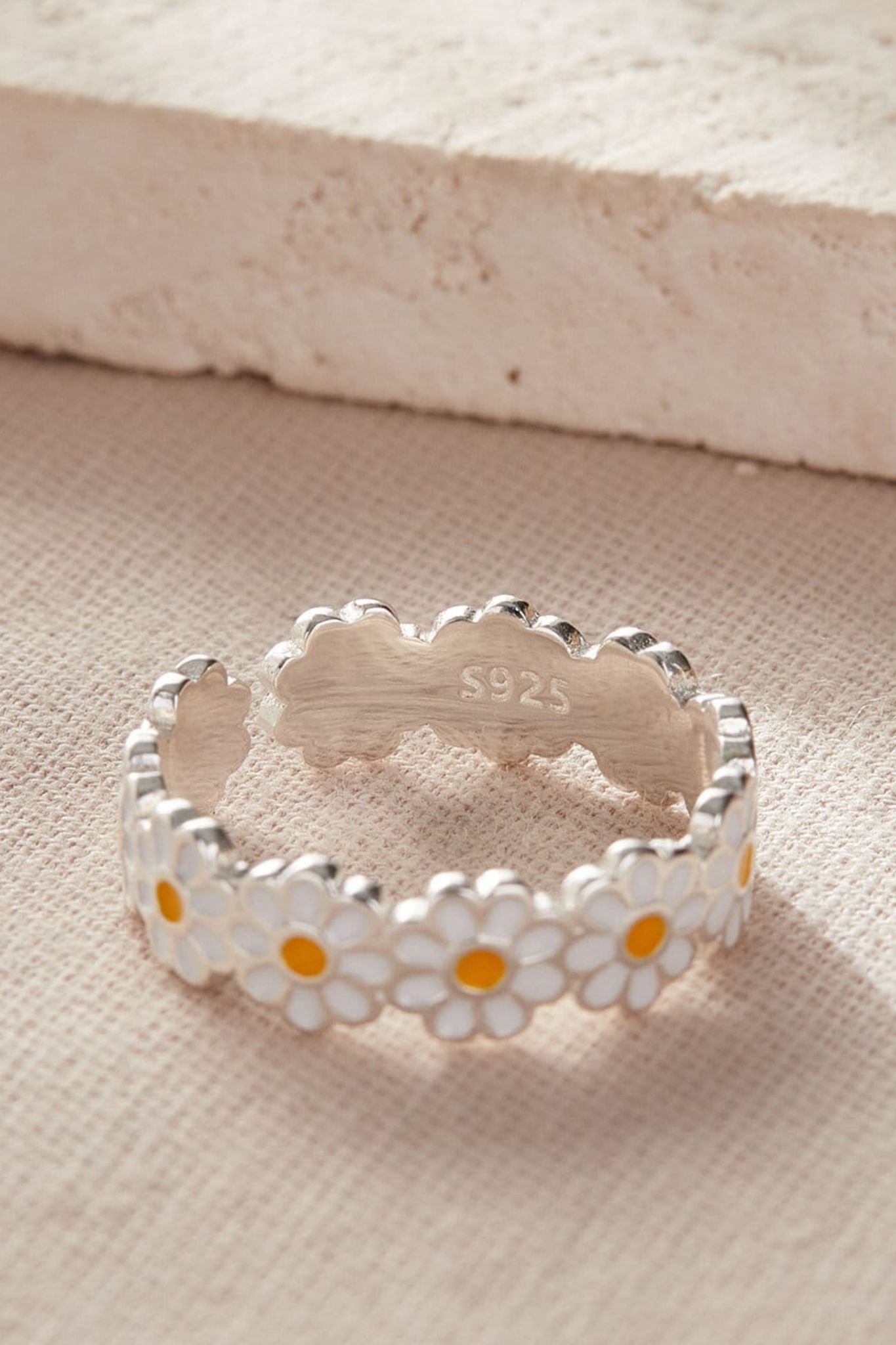 sterling-silver-white-daisy-ring-hallmark