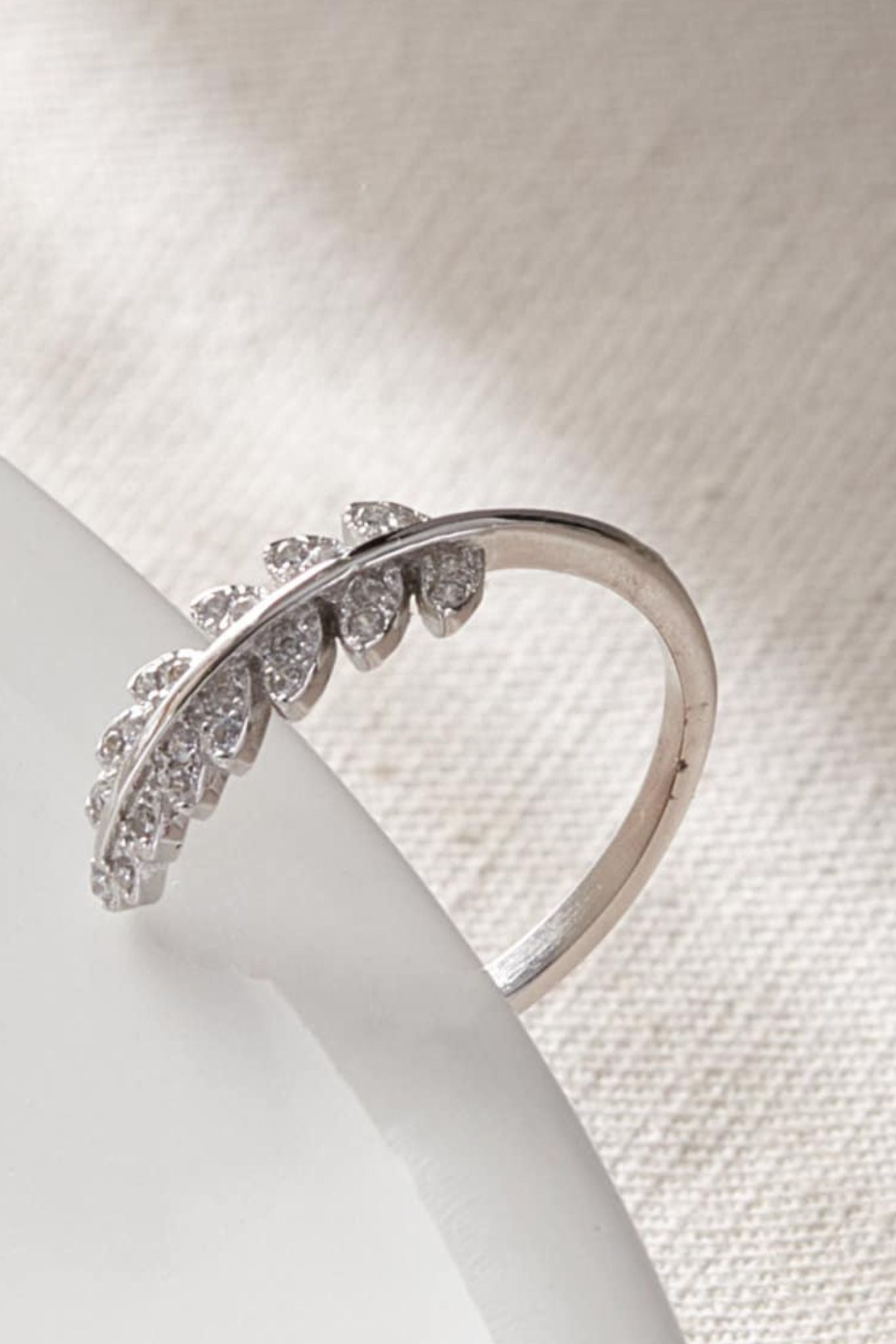 sterling-silver-leaf-ring-in-silver-closeup