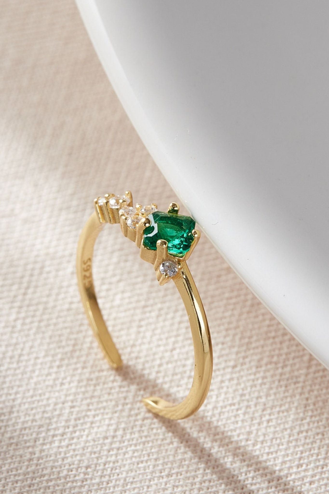 sterling-silver-cz-emerald-green-ring-open-band