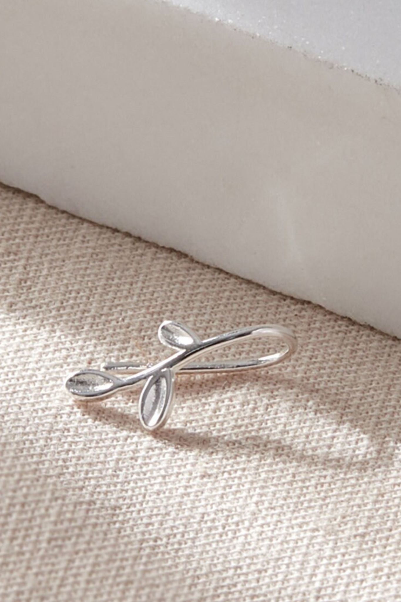 sterling-silver-olive-branch-hooks-leaf