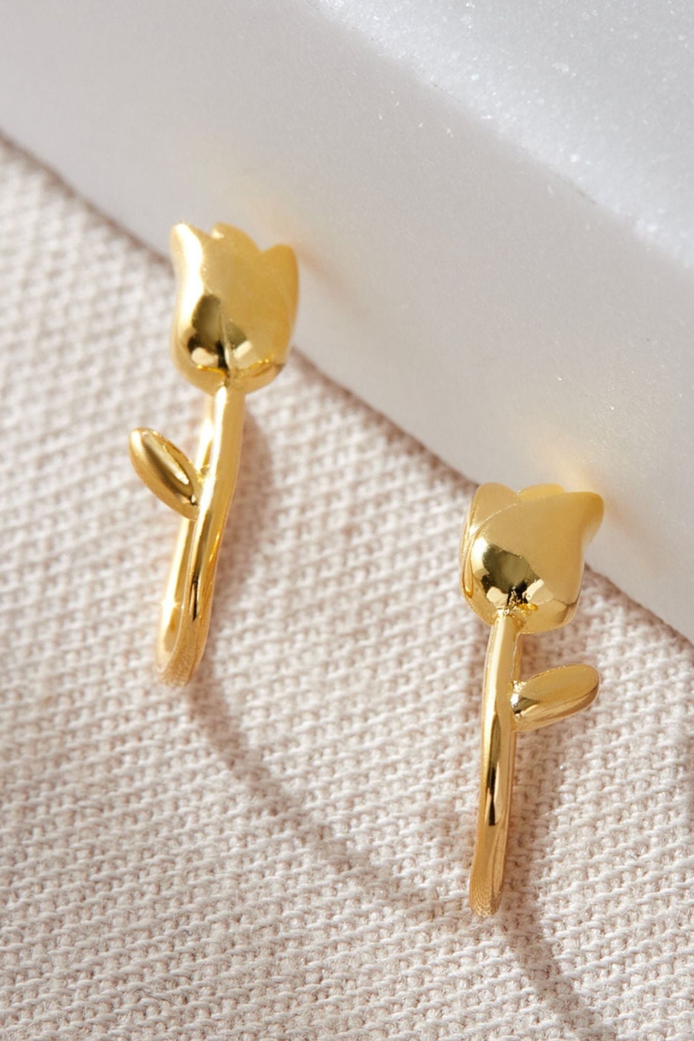 sterling-silver-tulip-hooks-in-gold