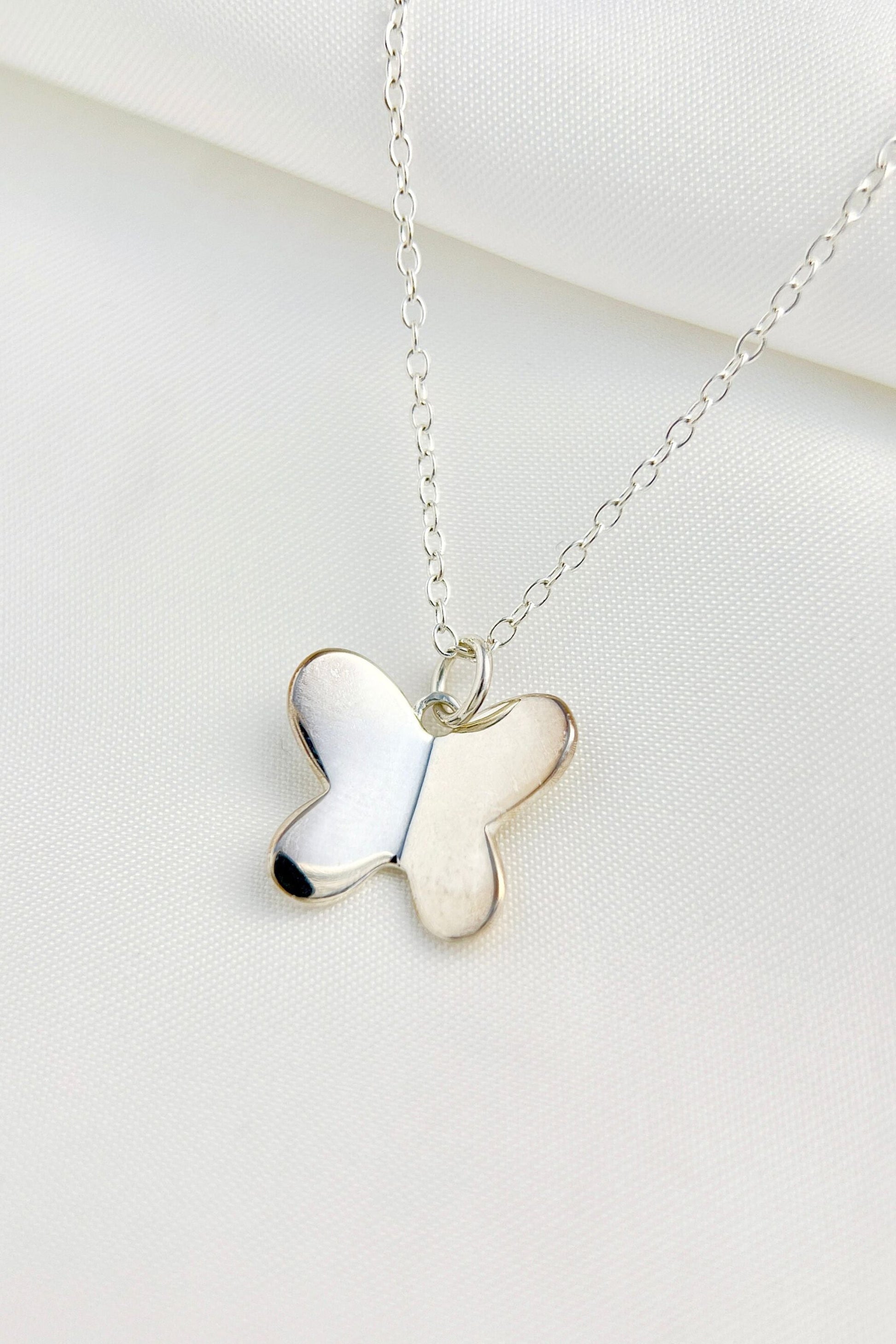 sterling-silver-butterfly-necklace-closeup