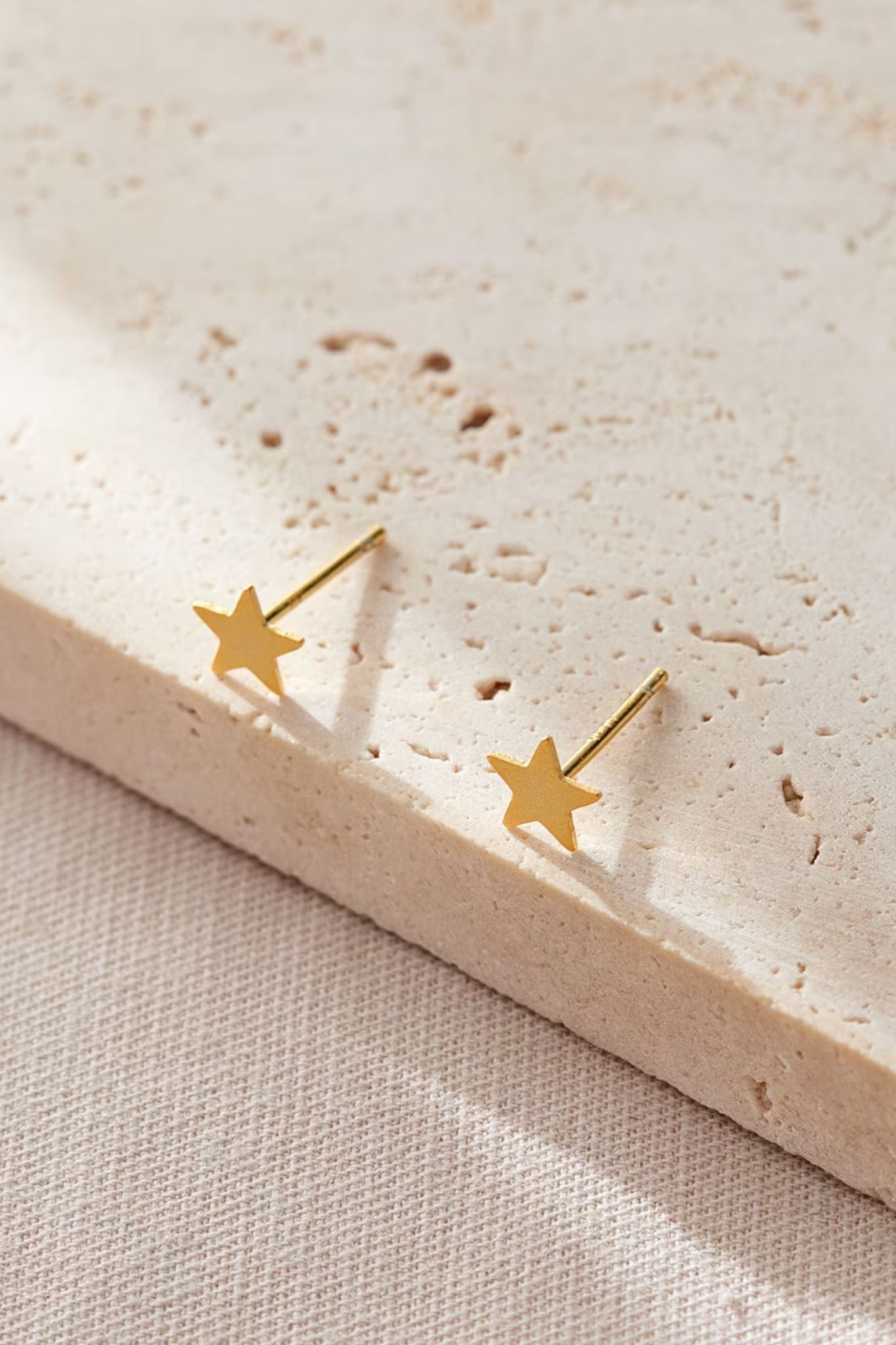 sterling-silver-matte-star-studs-6mm-in-gold