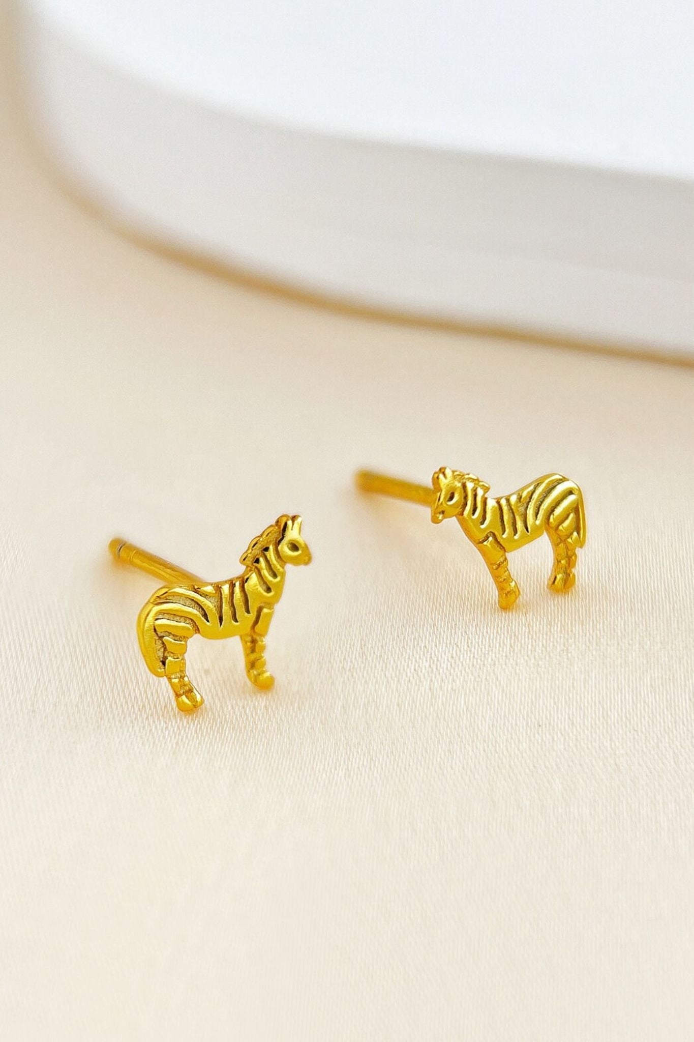 sterling-silver-zebra-studs-in-gold