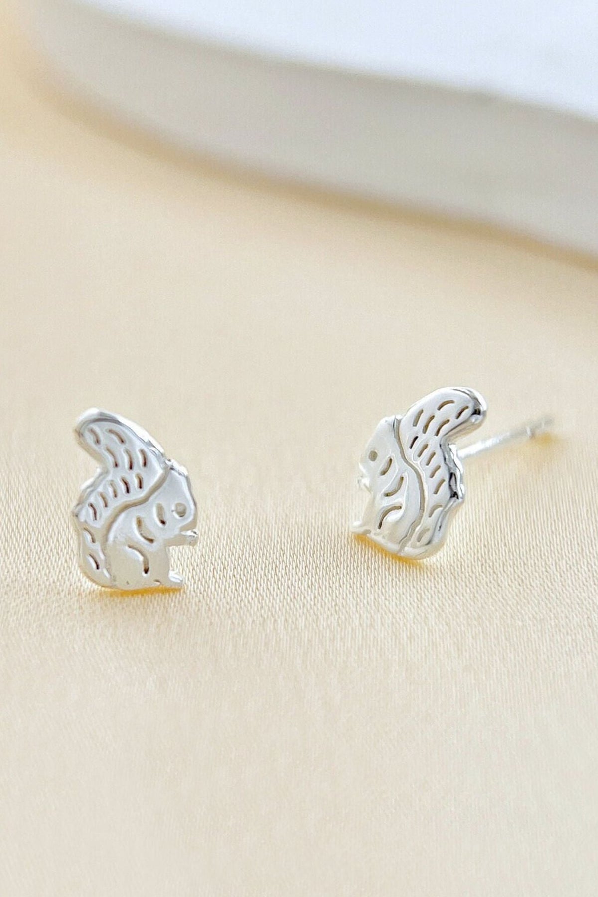 sterling-silver-squirrel-studs-in-silver