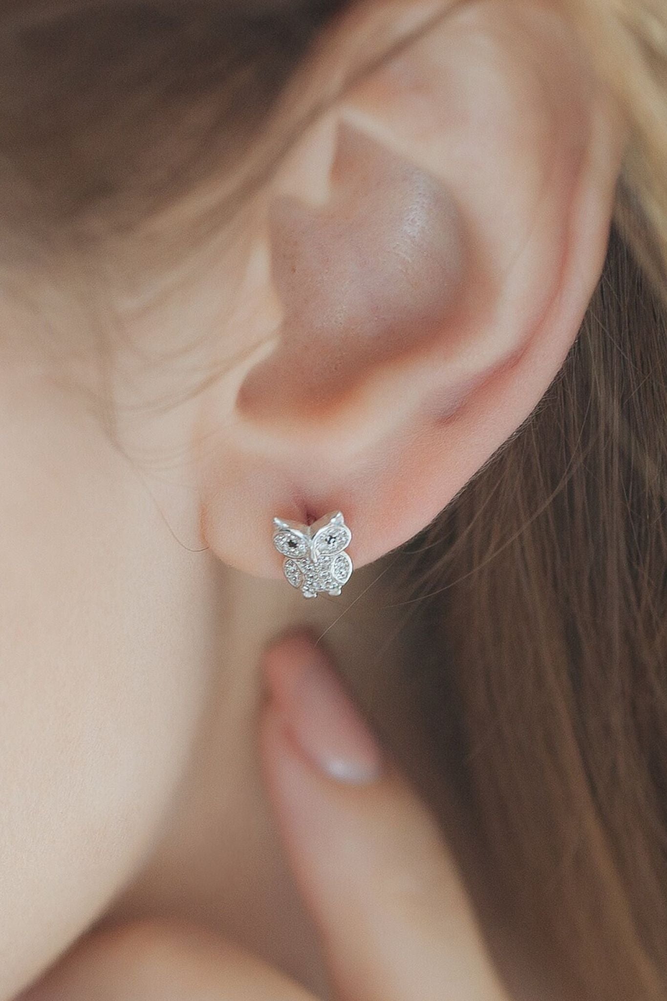 sterling-silver-cz-sparkly-owl-stud-earrings-model