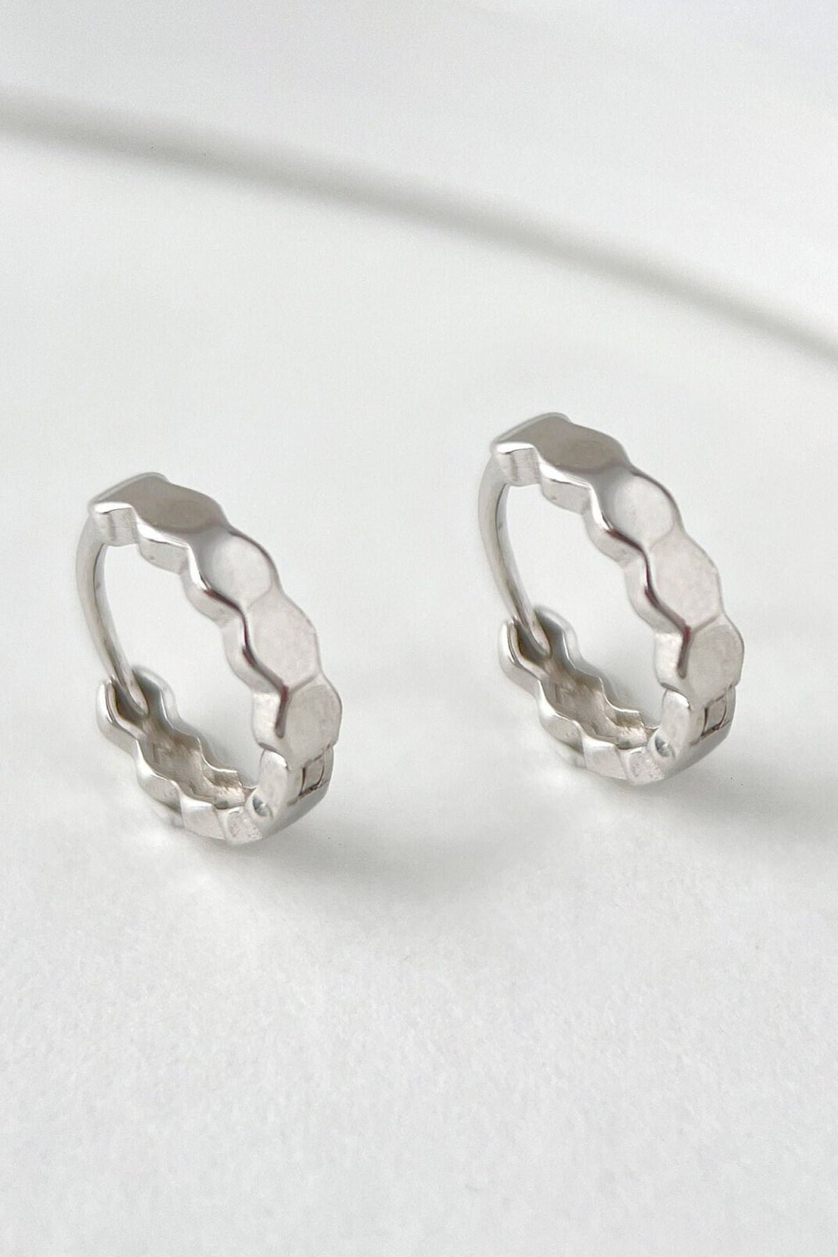 sterling-silver-honeycomb-huggie-hoops-in-silver