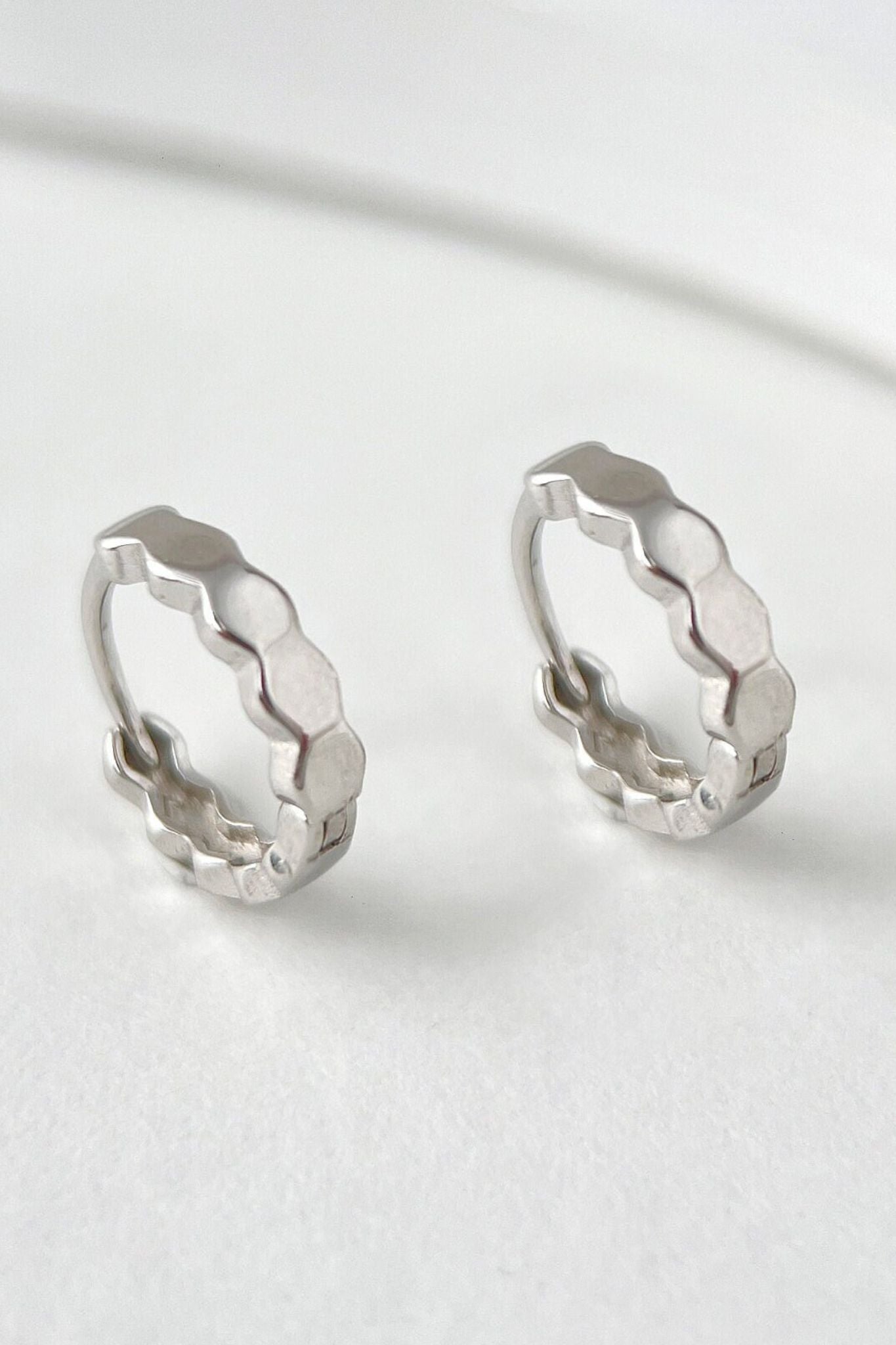 sterling-silver-honeycomb-huggie-hoops-in-silver
