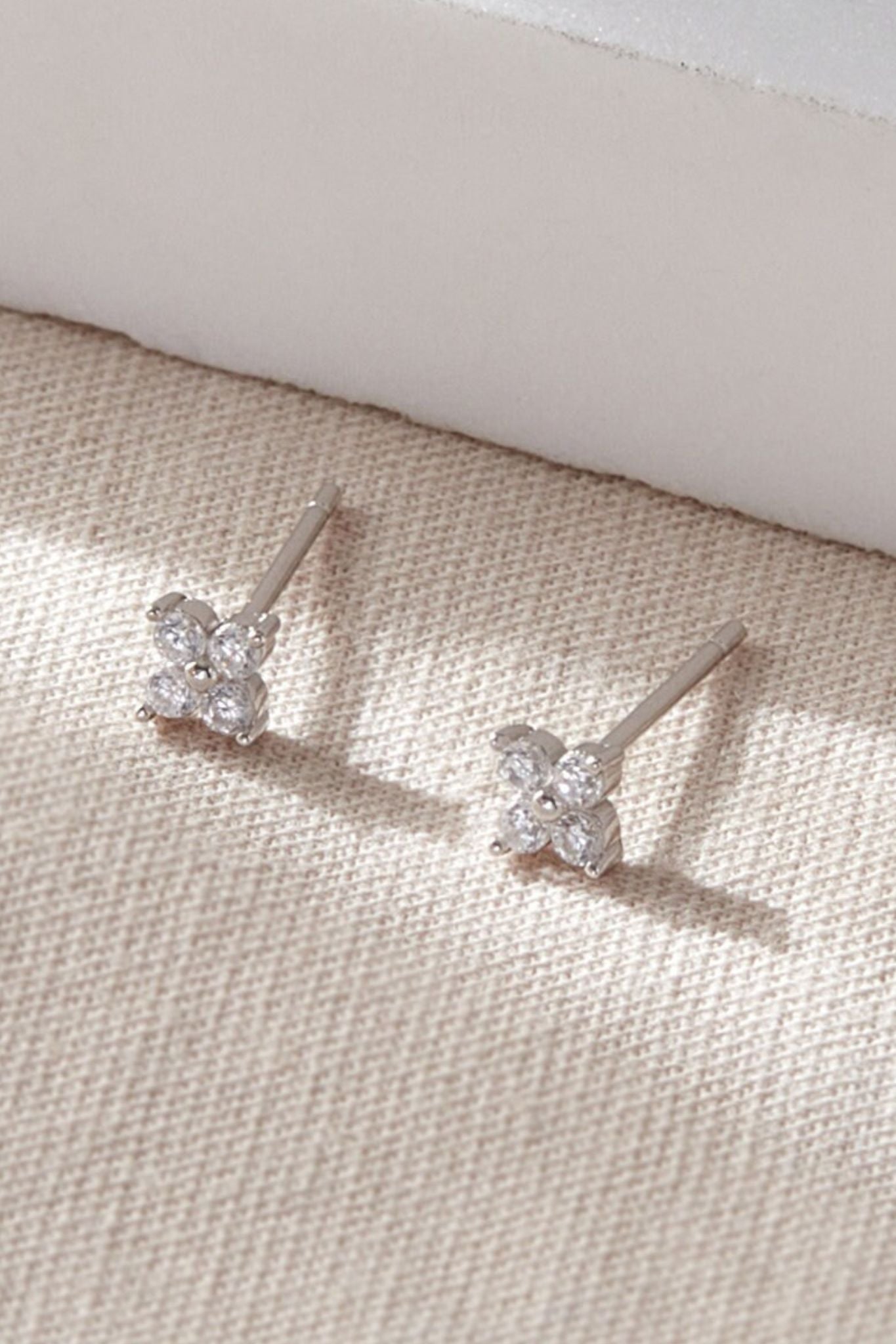 sterling-silver-cz-clover-studs-in-silver