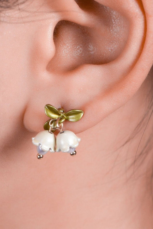 lily-of-the-valley-floral-earrings