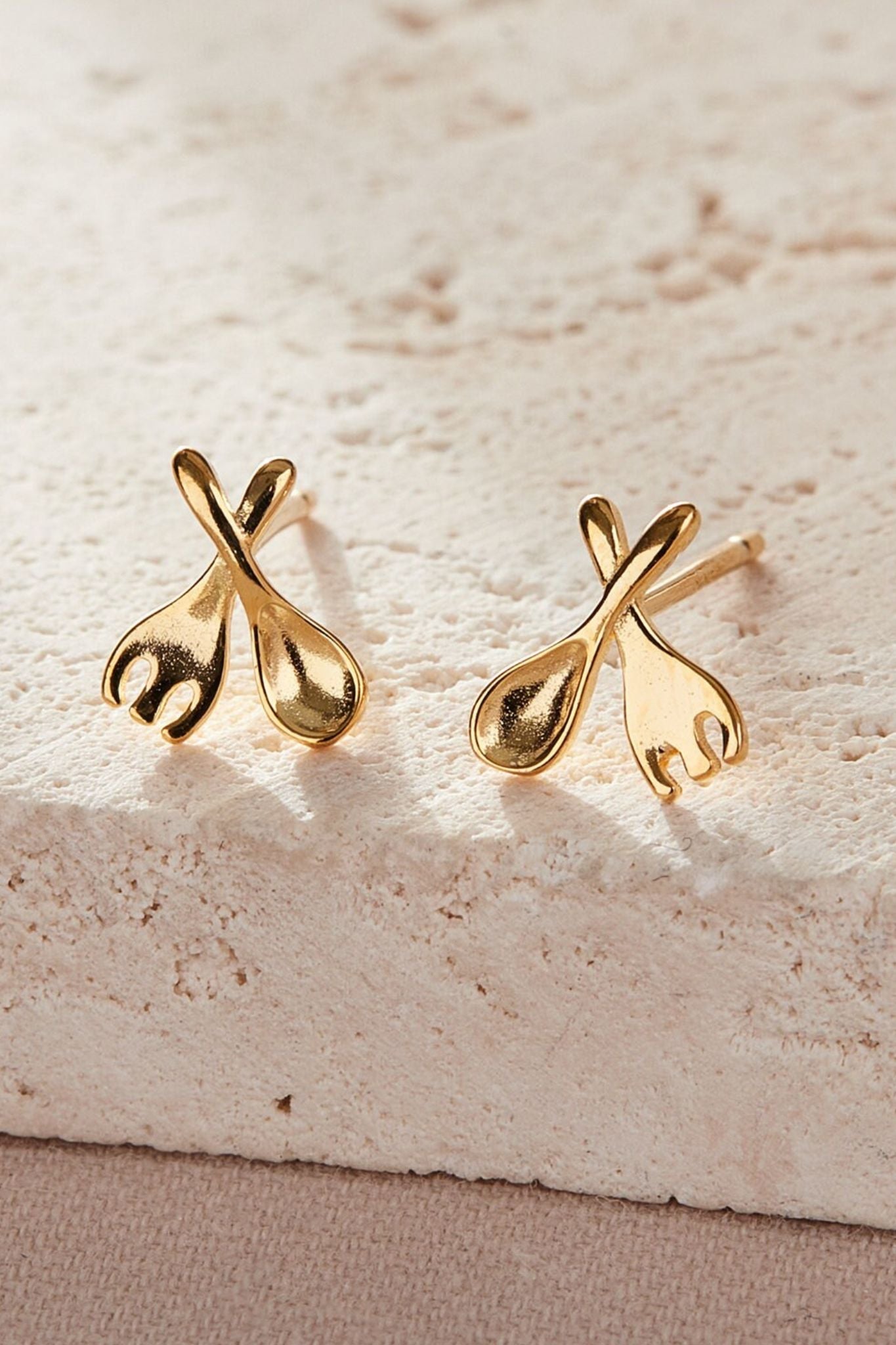 sterling-silver-fork-and-spoon-studs-in-gold