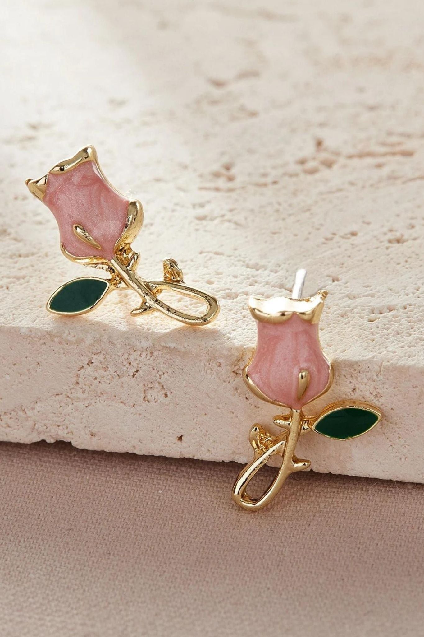 pink-tulip-studs-closeup