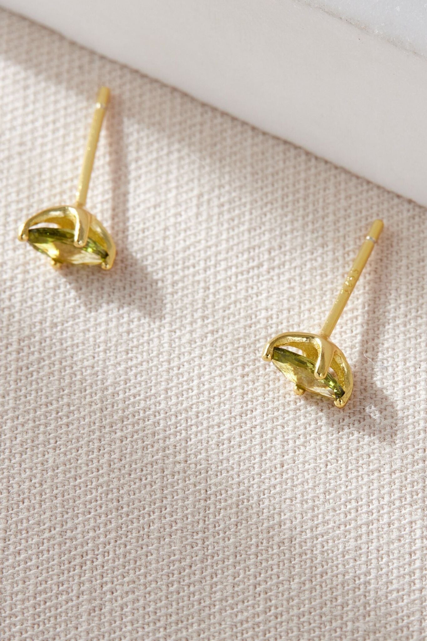 sterling-silver-olive-green-oval-studs-in-gold