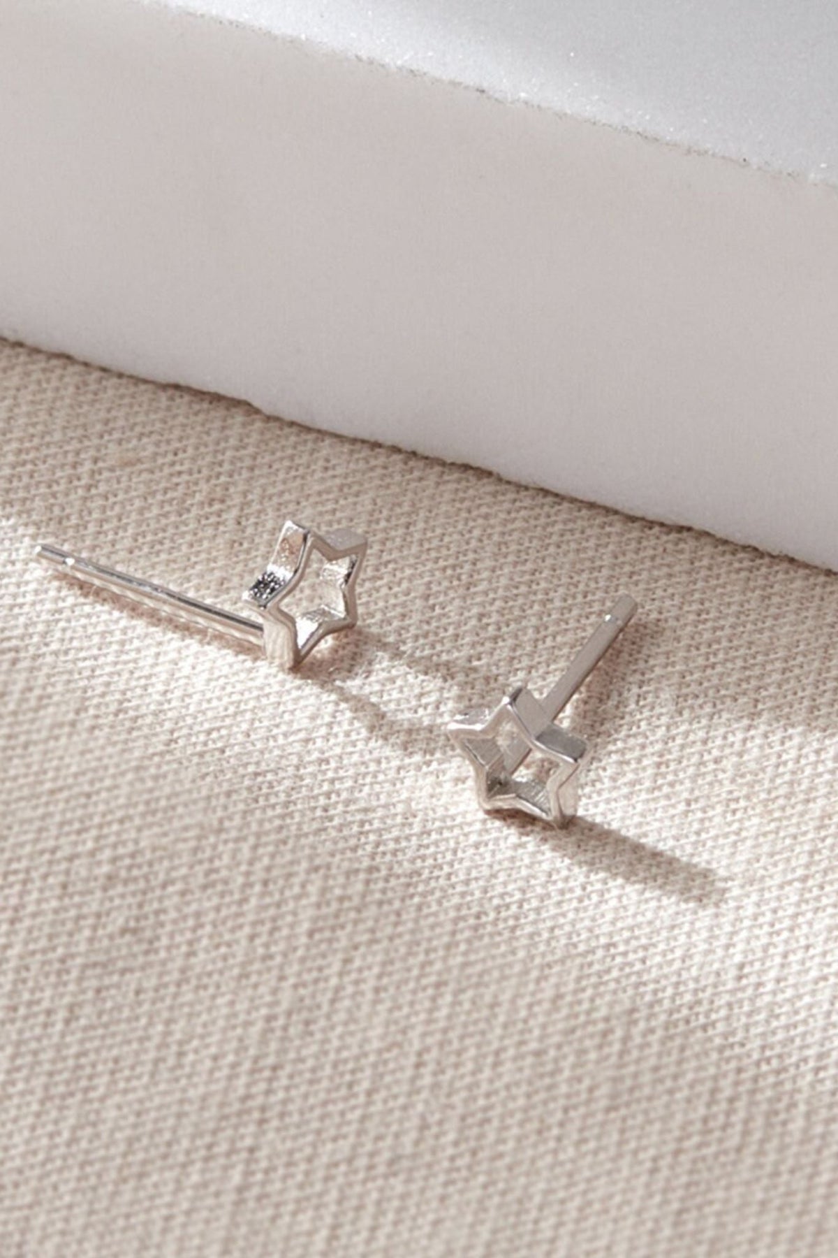 sterling-silver-star-outline-studs