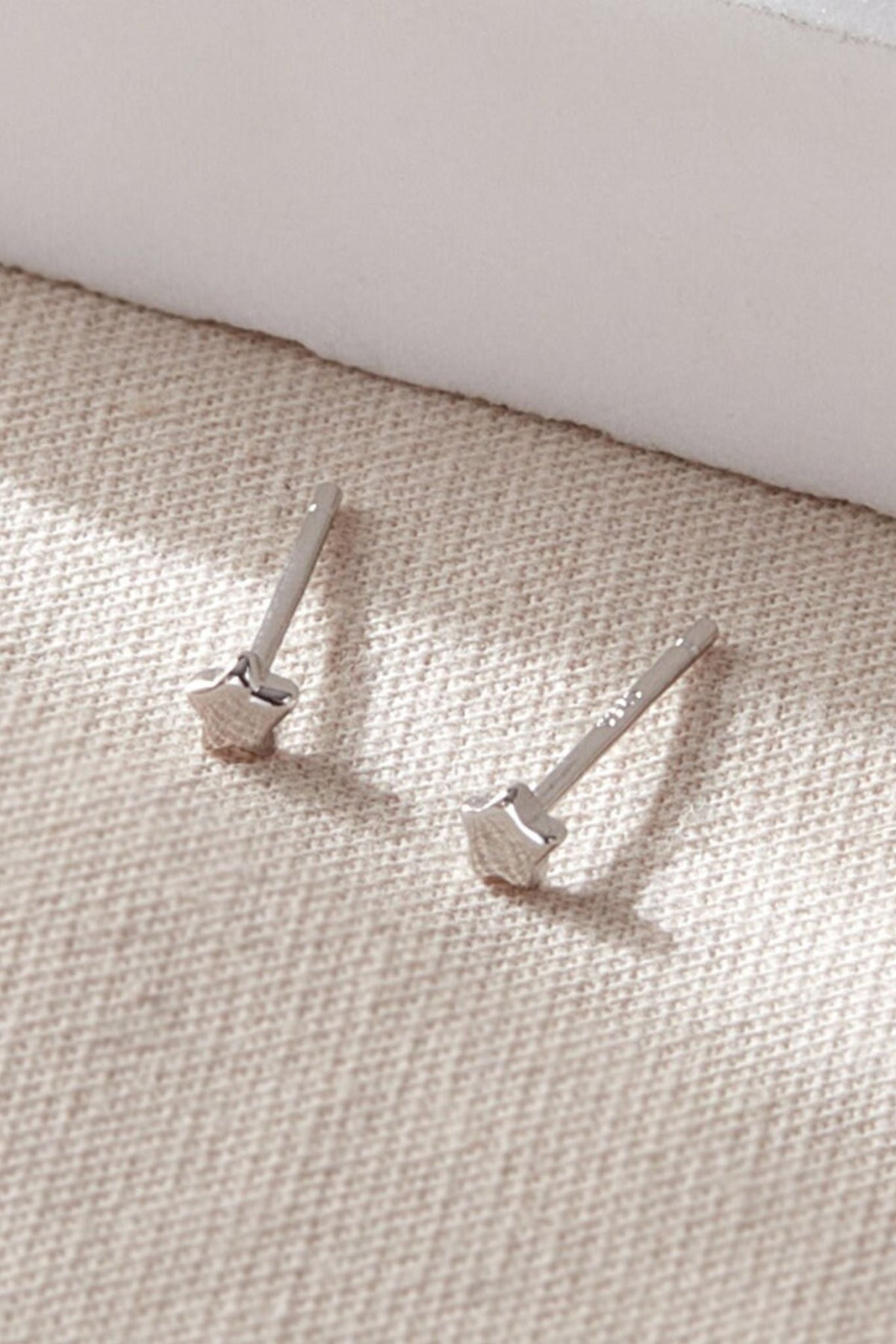 sterling-silver-solid-star-studs-3-5mm