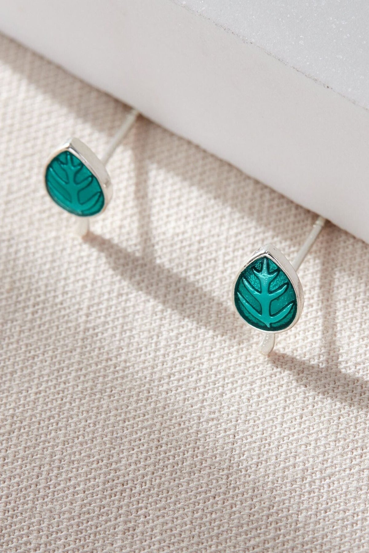 turquoise-leaf-stud-earrings
