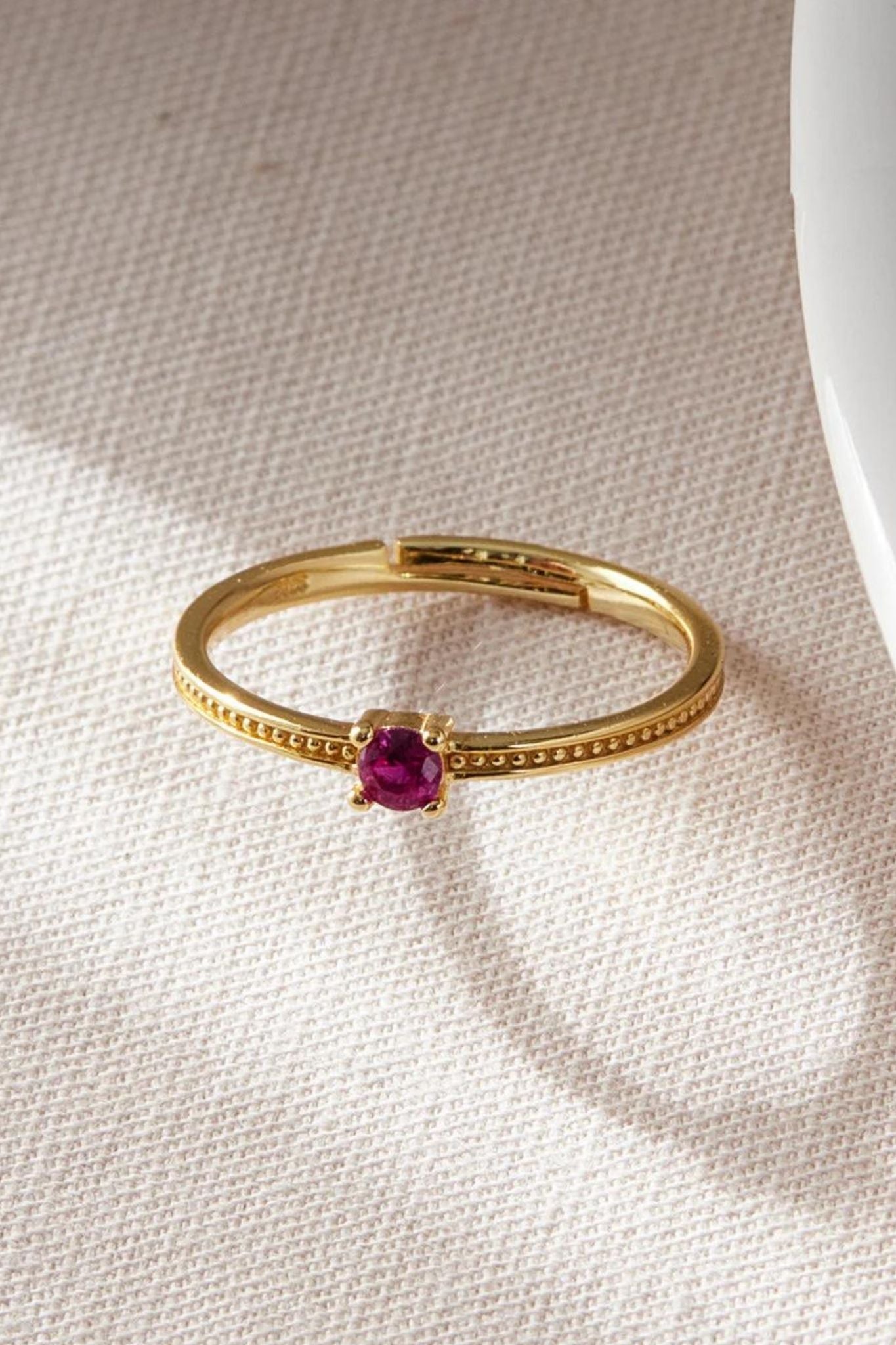 sterling-silver-cz-pink-adjustable-ring-closeup