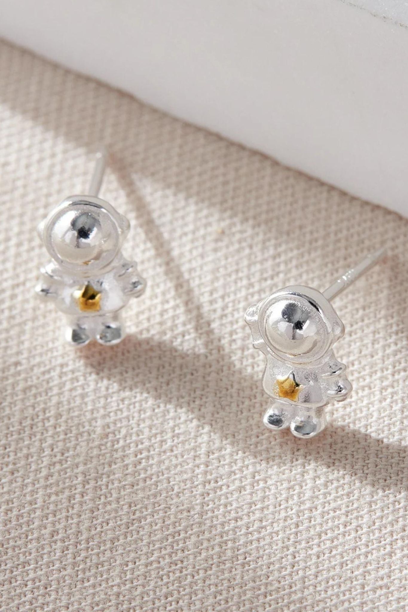 sterling-silver-astronaut-studs