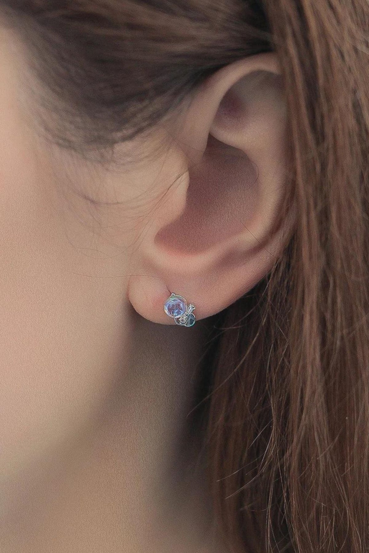 sterling-silver-moonstone-studs-model