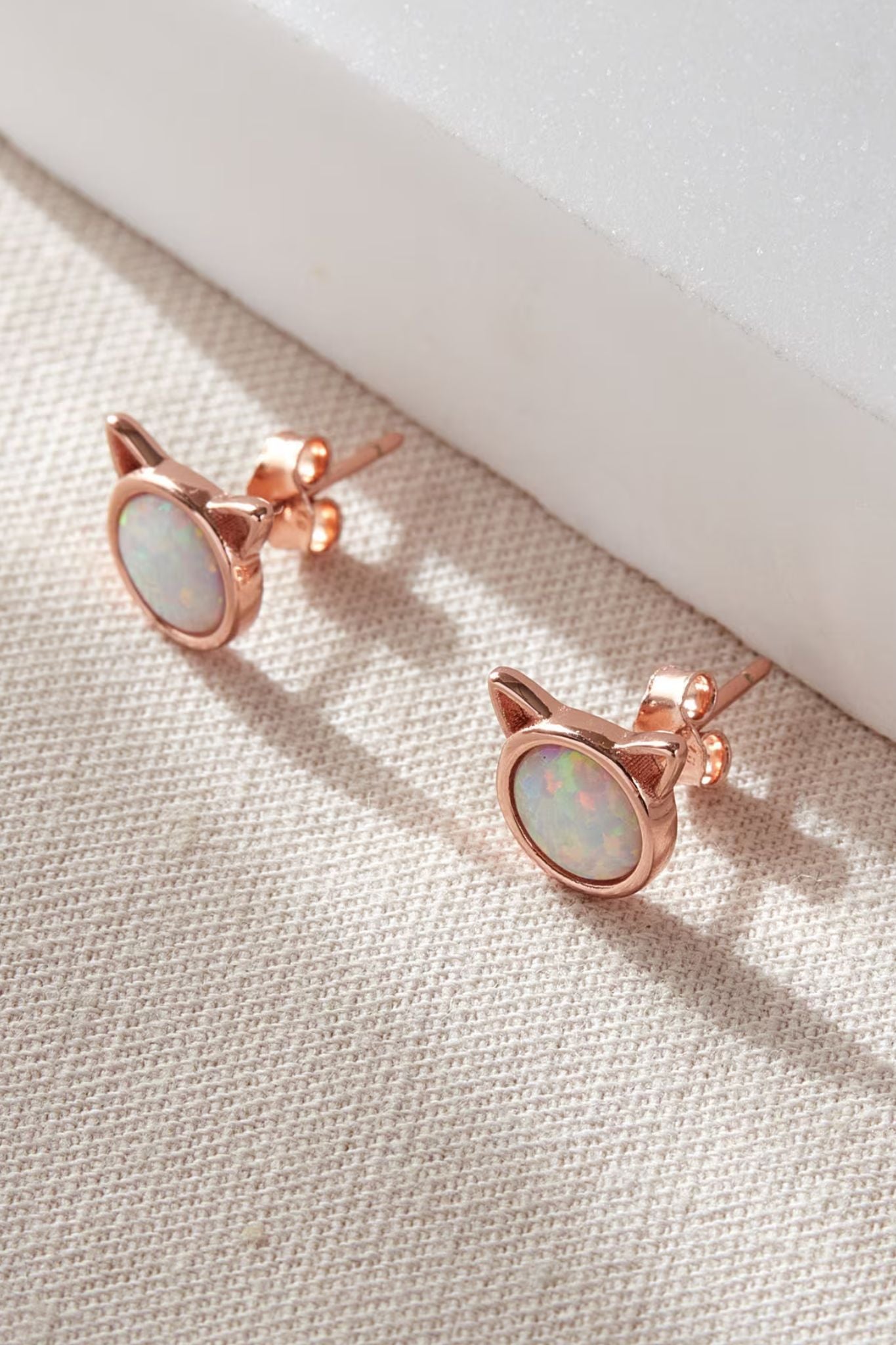 sterling-silver-moonstone-cat-studs